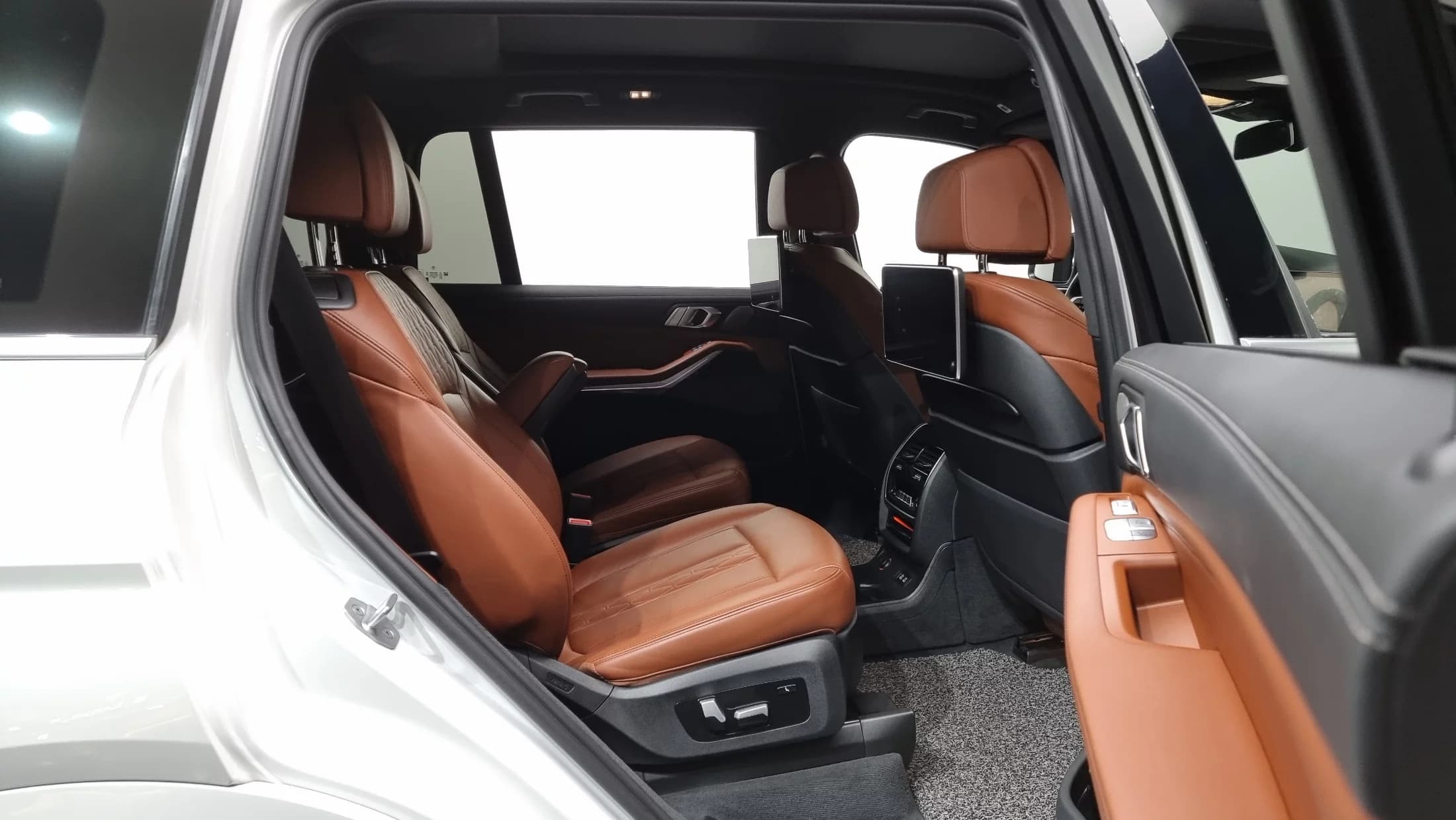 BMW X7 xDrive 40i M Sport 6STR, 2022 г. 53452 км. — фото 12