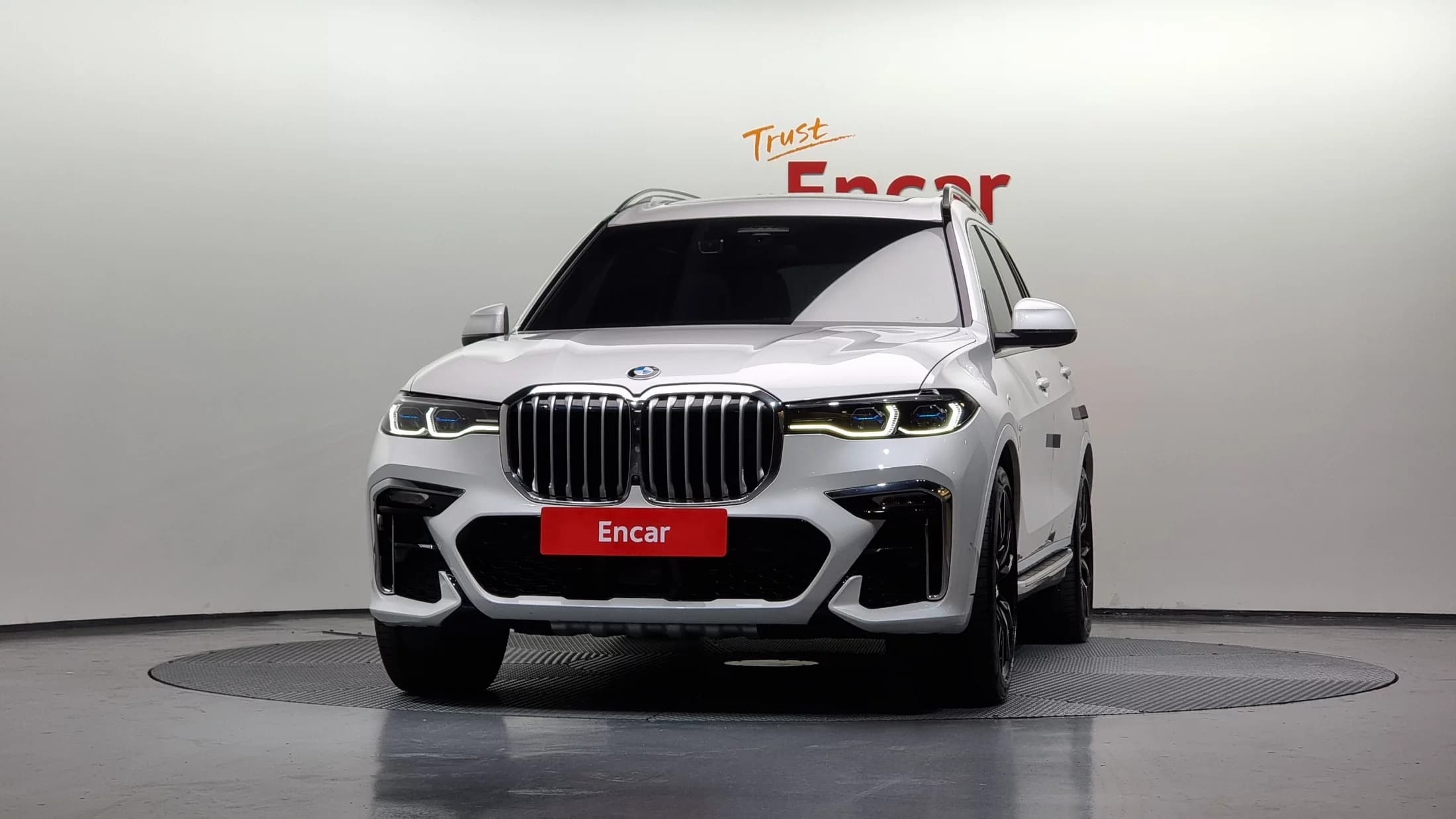 BMW X7 xDrive 40i M Sport 6STR, 2022 г. 53452 км. — фото 3