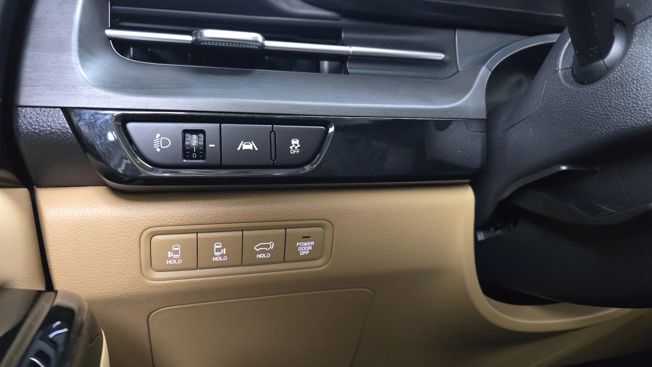 Kia Carnival 9-Seater Signature, 2021 г. 128498 км. — фото 17