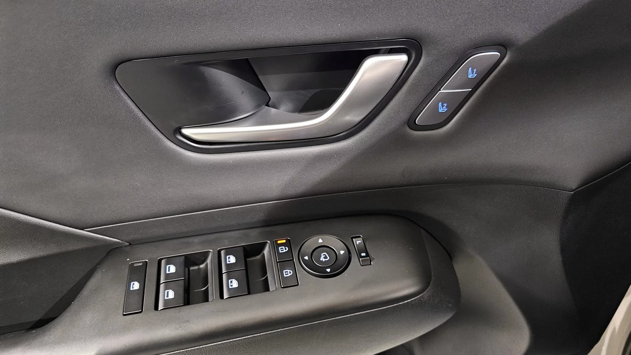 Hyundai Kona Gasoline 1.6 Turbo 2WD Inspiration, 2024 г. 6918 км. — фото 12