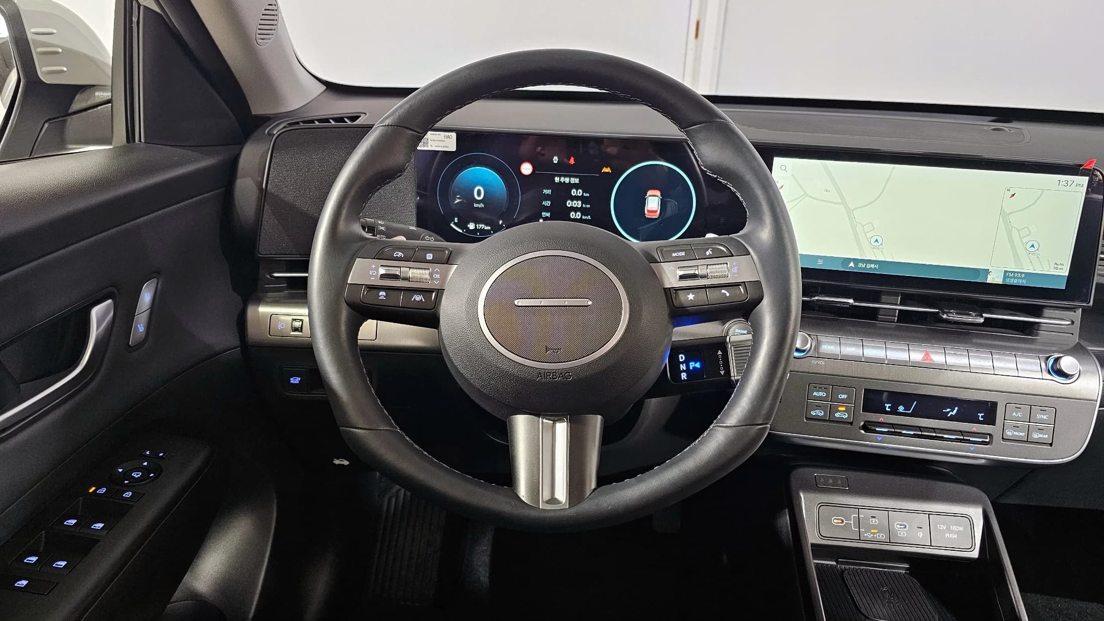 Hyundai Kona Gasoline 1.6 Turbo 2WD Inspiration, 2024 г. 6918 км. — фото 14