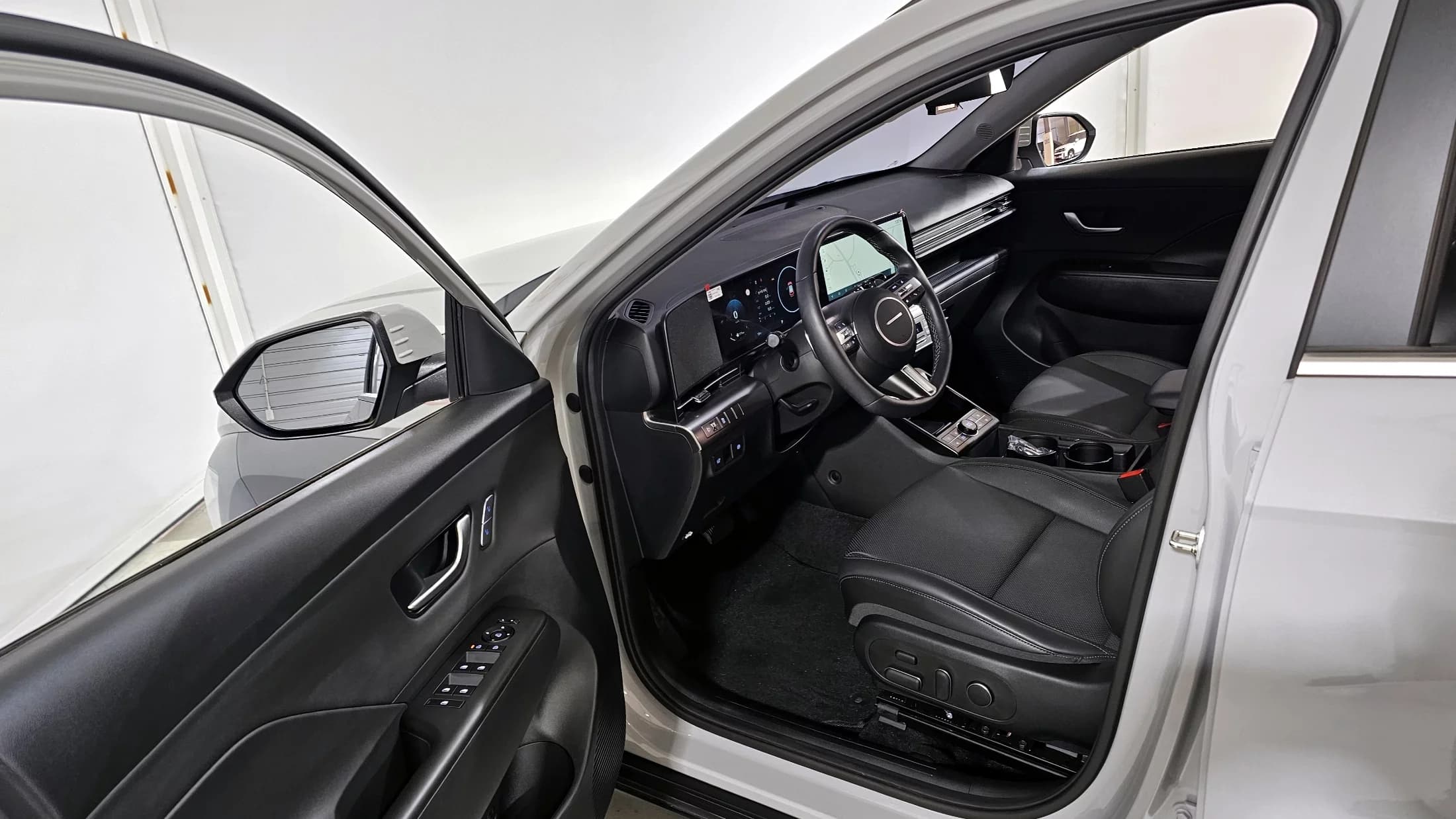 Hyundai Kona Gasoline 1.6 Turbo 2WD Inspiration, 2024 г. 6918 км. — фото 10