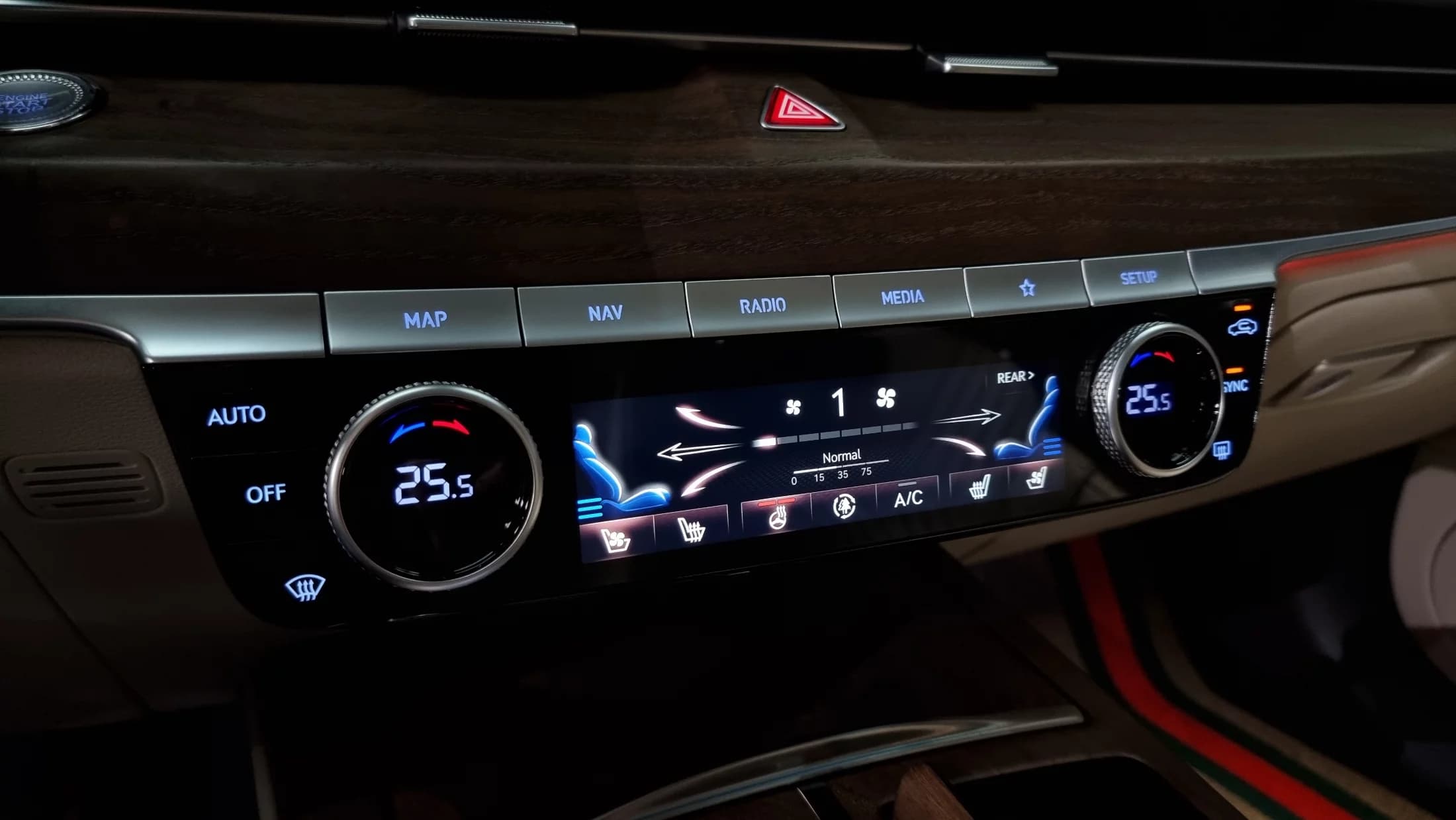 Genesis G80 Gasoline 2.5 Turbo AWD, 2022 г. 41588 км. — фото 19