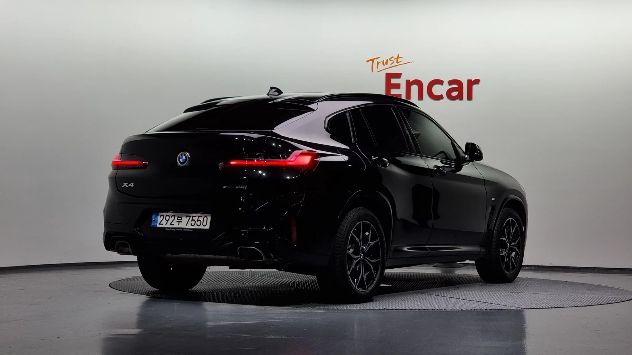 BMW X4 xDrive20i M Sport, 2023 г. 46663 км. — фото 2