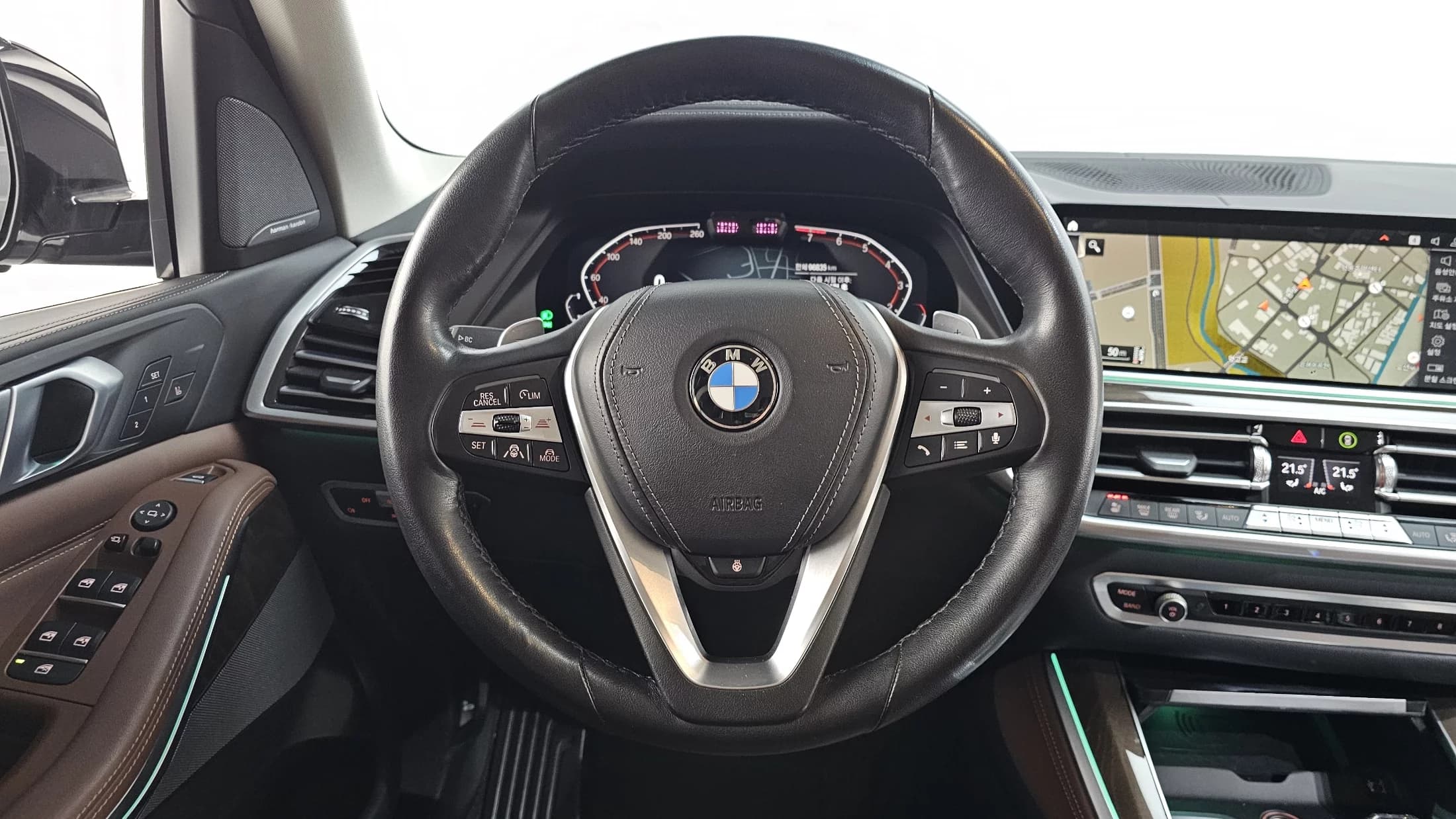 BMW X5 xDrive 40i xLine, 2021 г. 96968 км. — фото 13