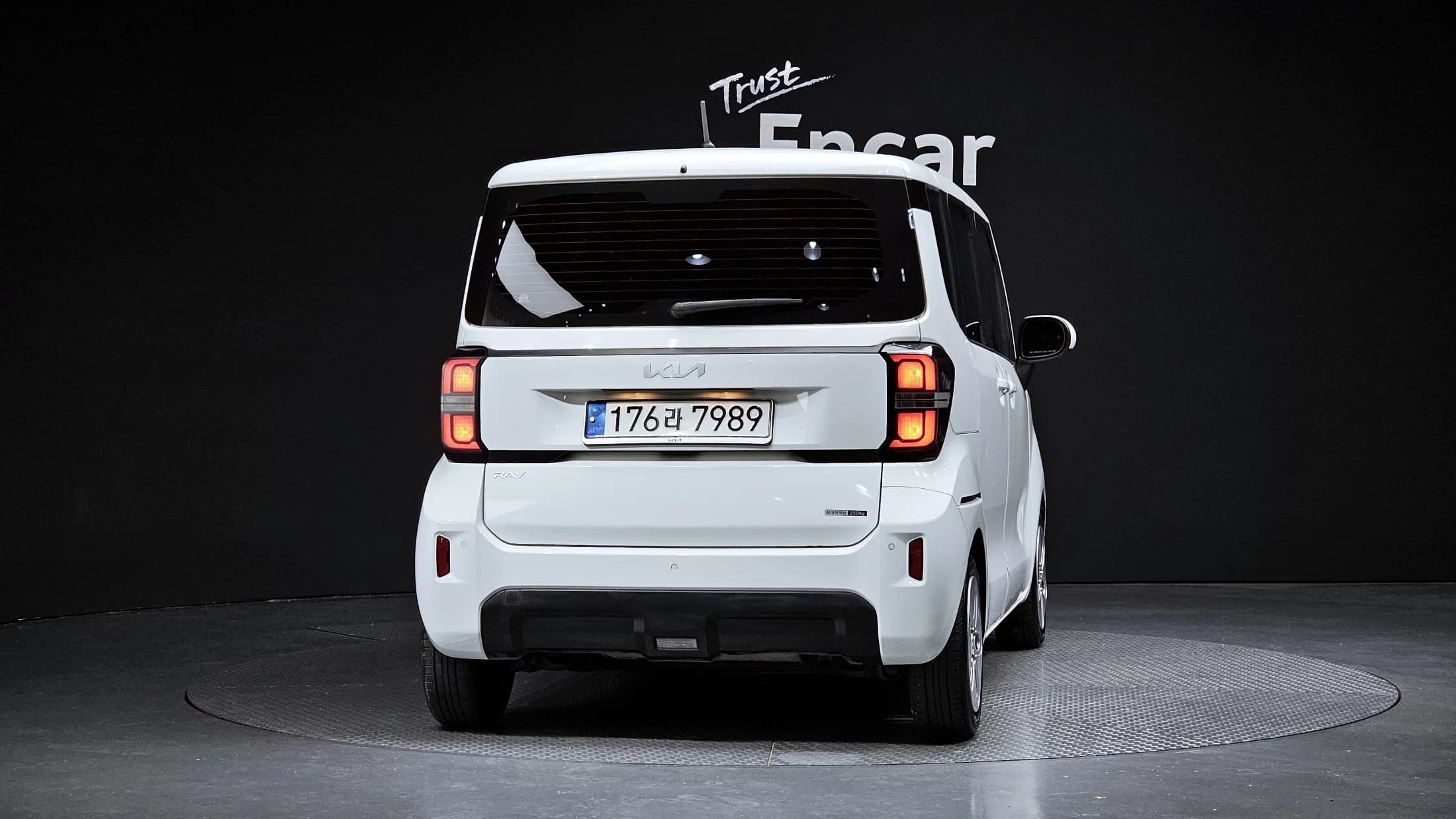 Kia RAY Van 2-Seater Prestige Special, 2022 г. 85577 км. — фото 4