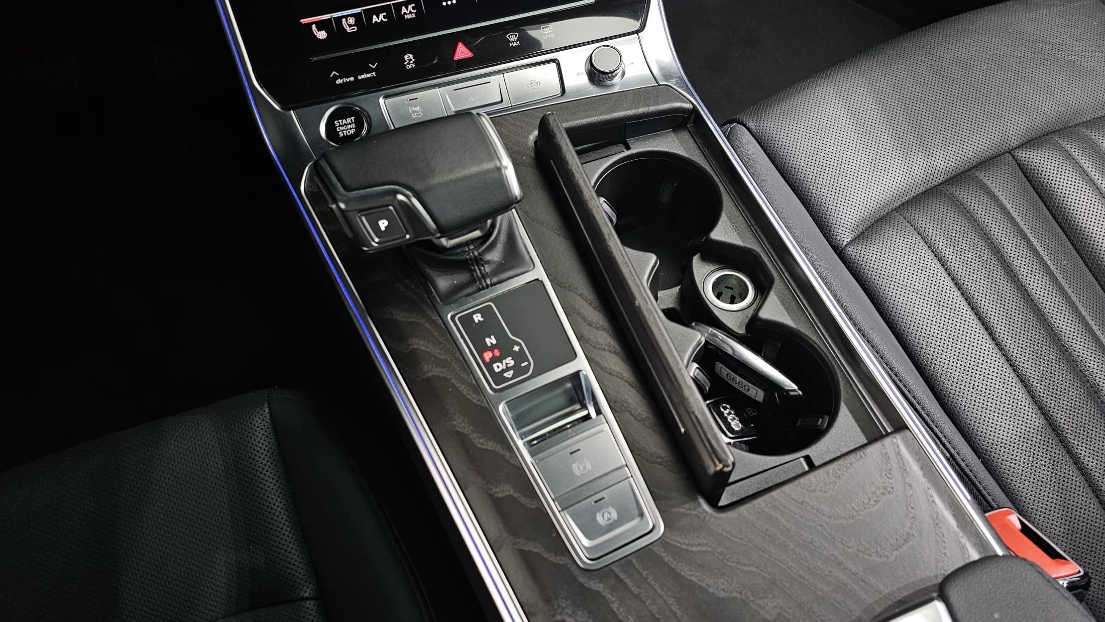 Audi A6 45 TFSI Quattro Premium, 2022 г. 65689 км. — фото 9