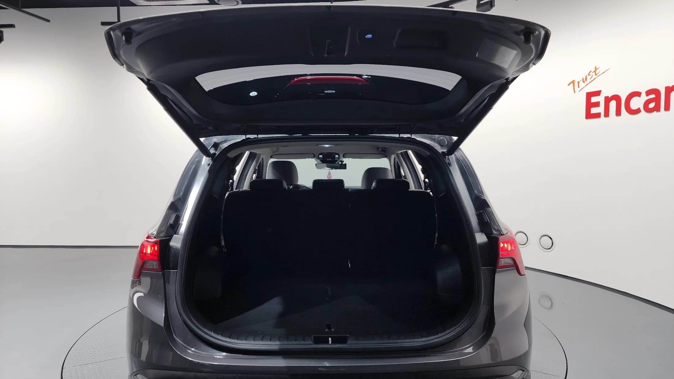 Hyundai Santa Fe Diesel 2.2 4WD Exclusive, 2023 г. 44652 км. — фото 20