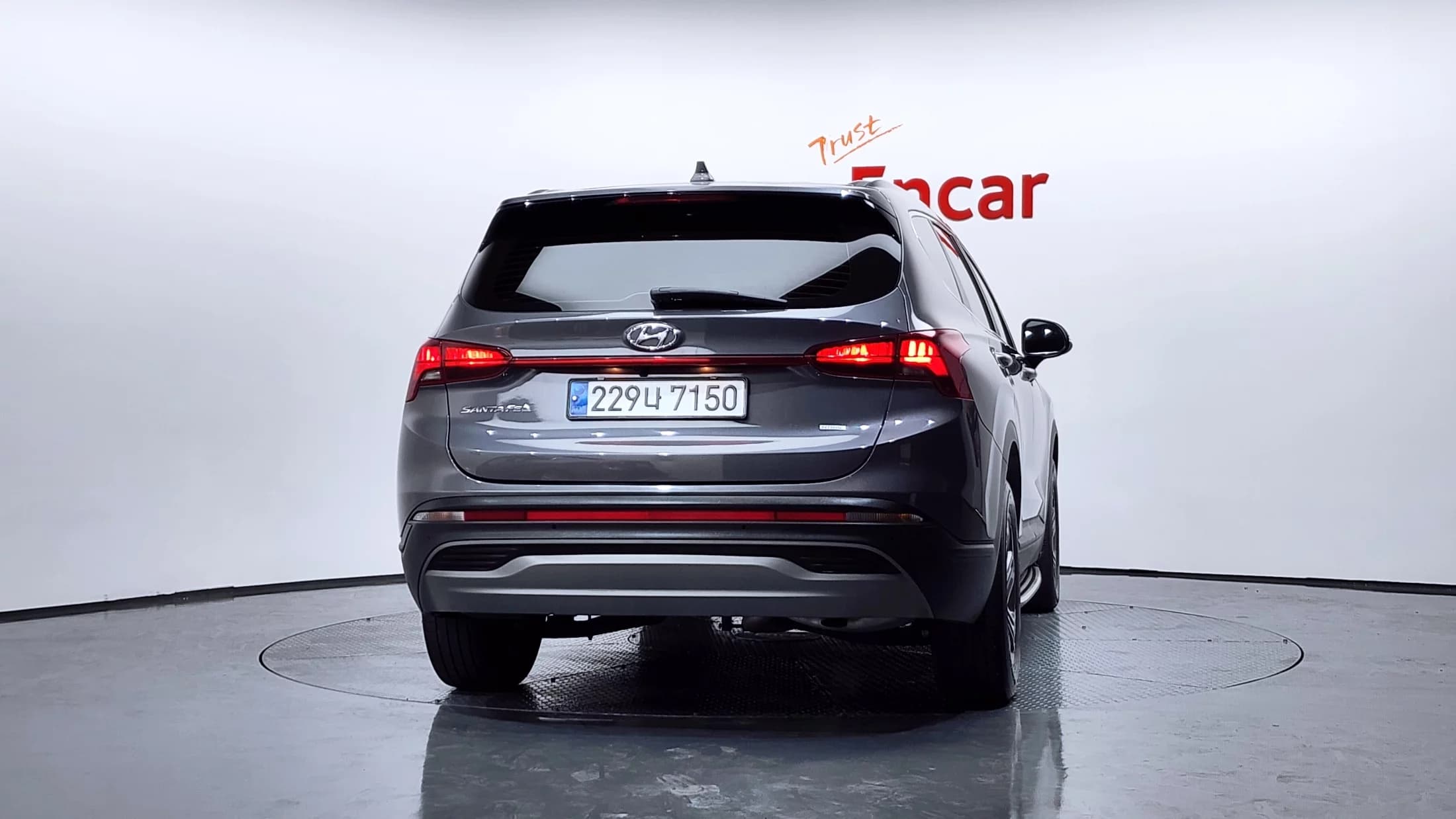 Hyundai Santa Fe Diesel 2.2 4WD Exclusive, 2023 г. 44652 км. — фото 4