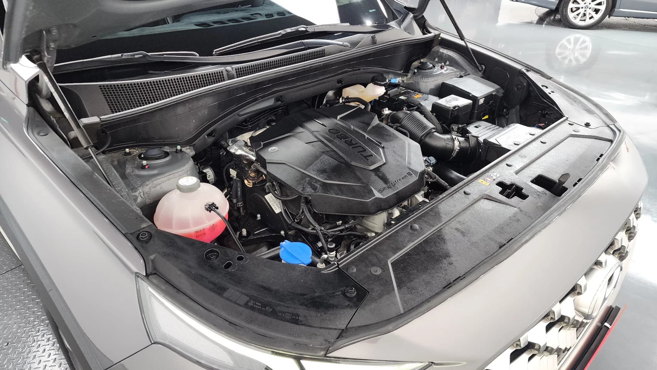 Hyundai Santa Fe Diesel 2.2 4WD Exclusive, 2023 г. 44652 км. — фото 6