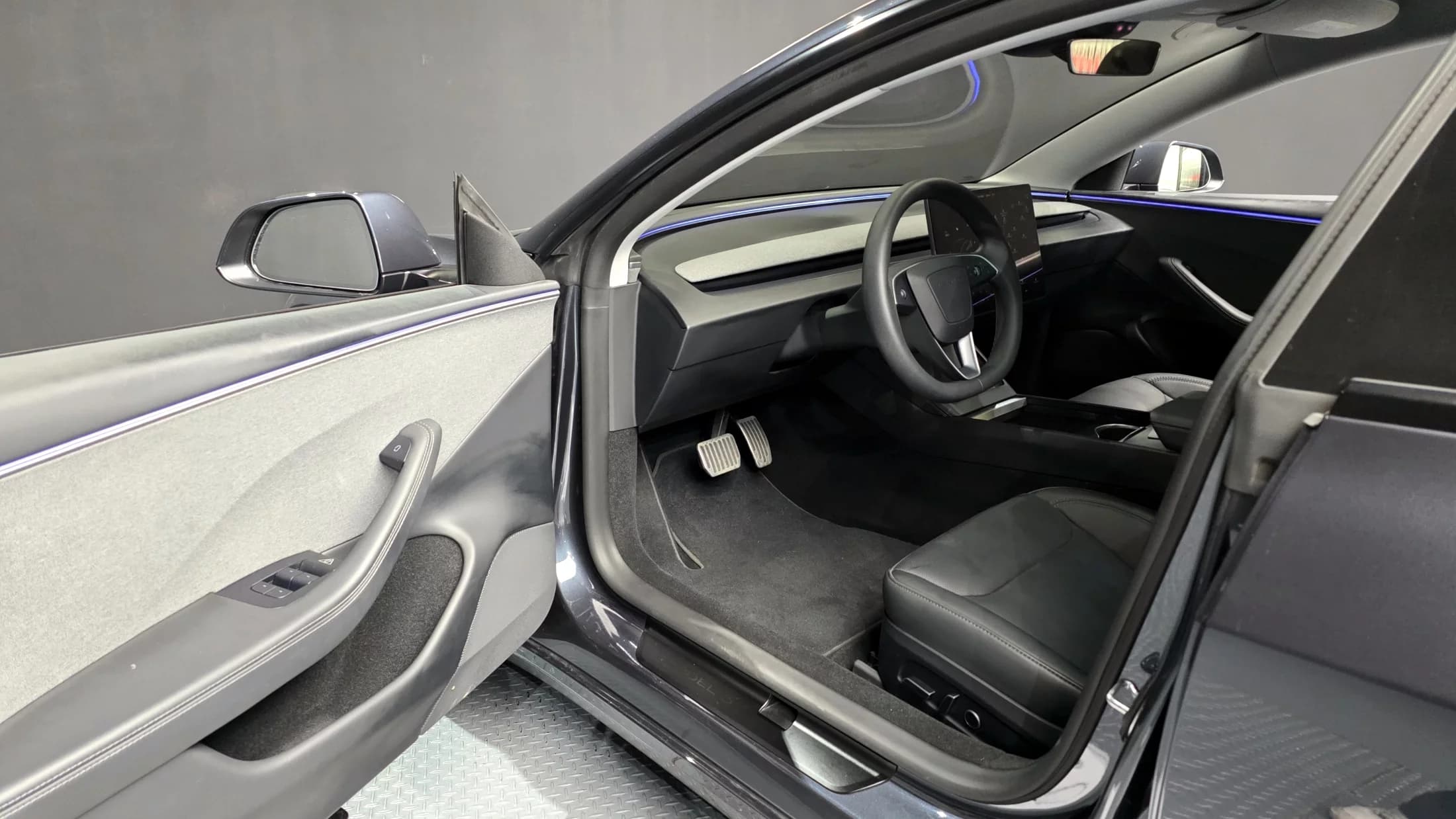 Tesla MODEL 3 RWD, электромобиль, 2025 г. 14797 км. — фото 10