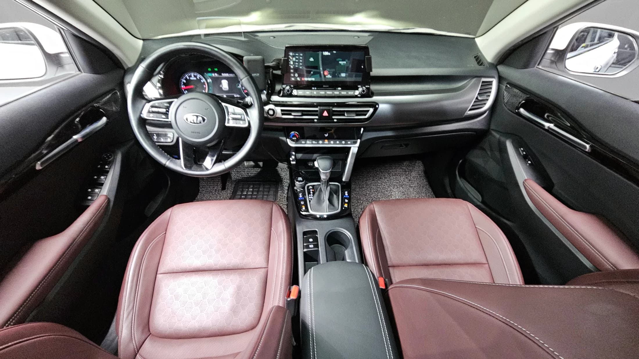 Kia Seltos Gasoline 1.6 Turbo 2WD Signature, 2021 г. 16239 км. — фото 14