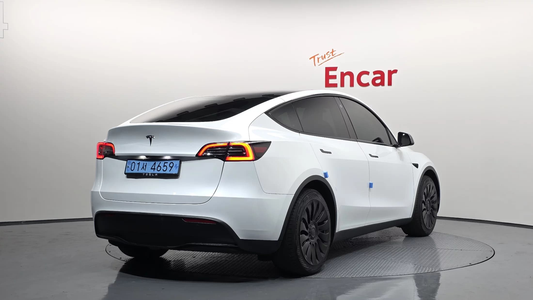 Tesla Model Y RWD, электромобиль, 2023 г. 43722 км. — фото 2