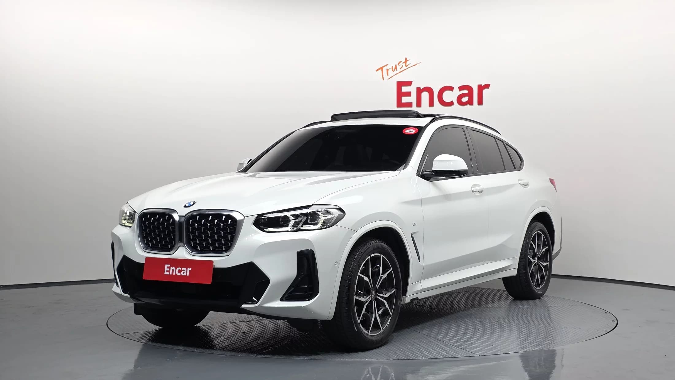 BMW X4 xDrive20i M Sport, 2023 г. 33389 км.