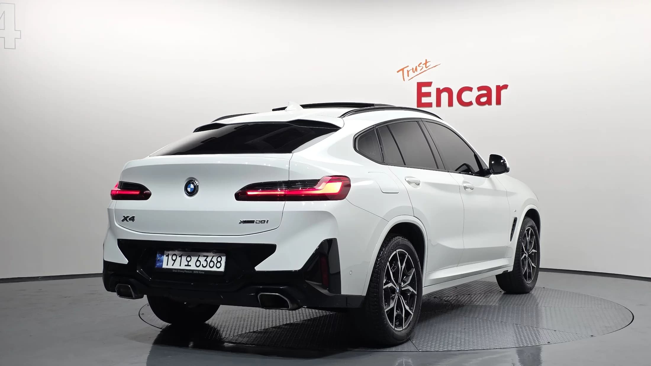 BMW X4 xDrive20i M Sport, 2023 г. 33389 км. — фото 2