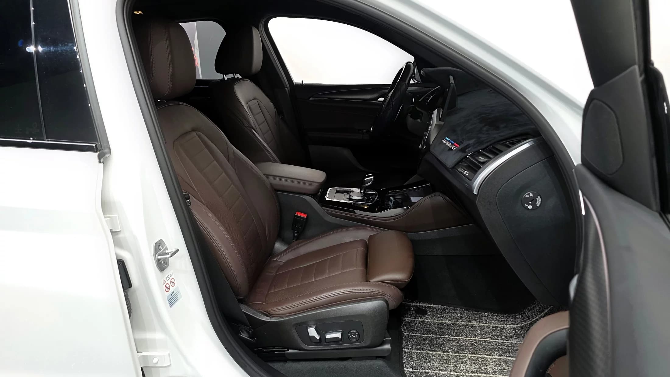 BMW X4 xDrive20i M Sport, 2023 г. 33389 км. — фото 11