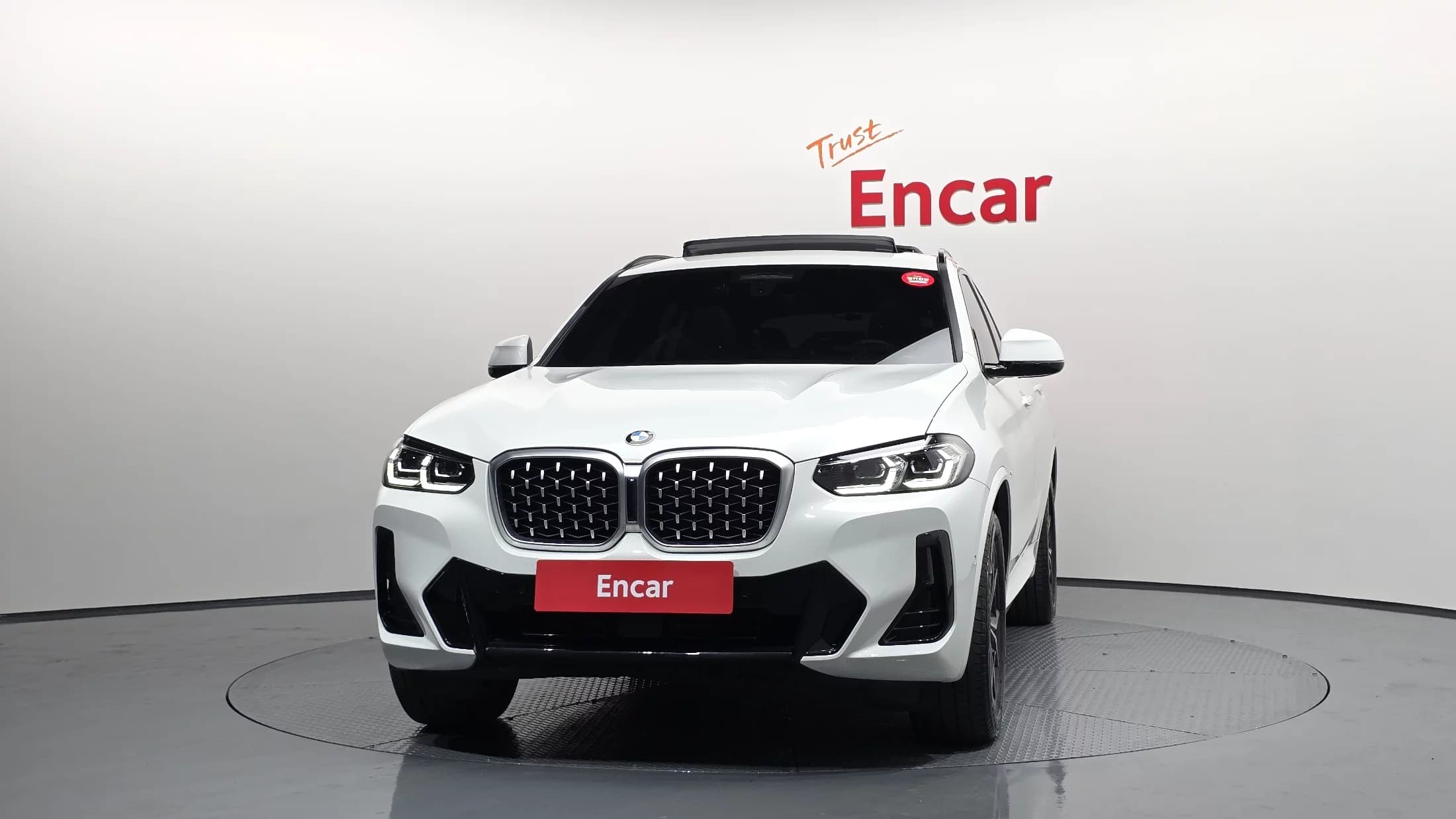 BMW X4 xDrive20i M Sport, 2023 г. 33389 км. — фото 3