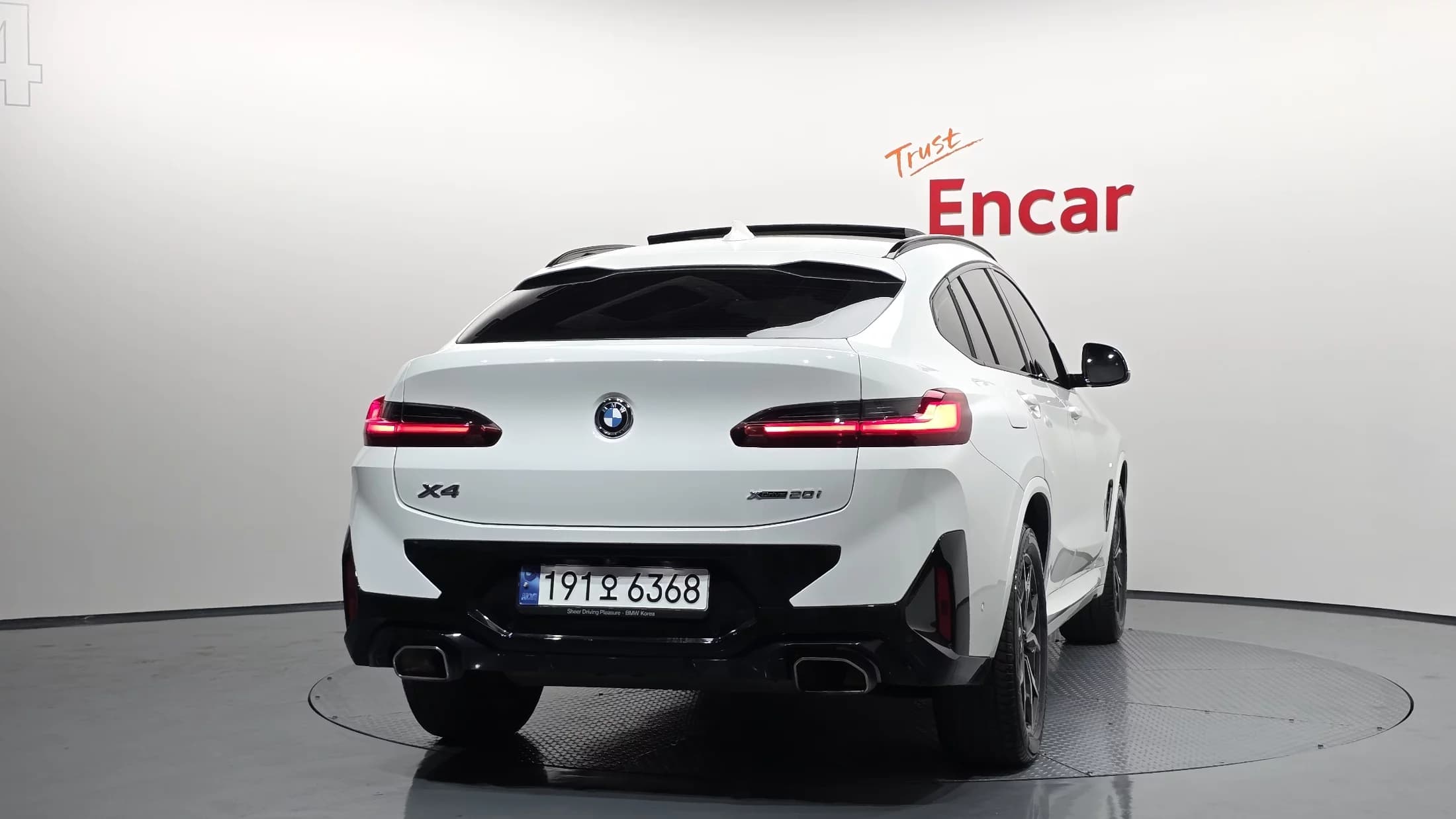 BMW X4 xDrive20i M Sport, 2023 г. 33389 км. — фото 4
