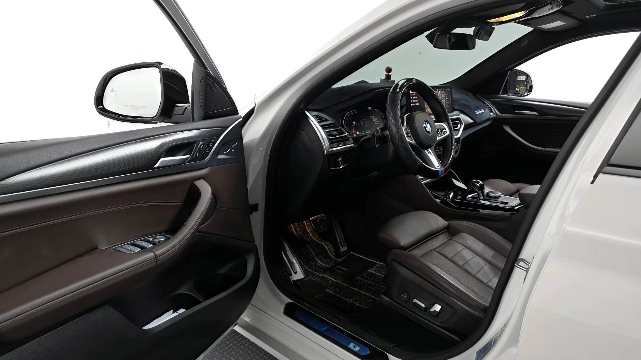 BMW X4 xDrive20i M Sport, 2023 г. 33389 км. — фото 10