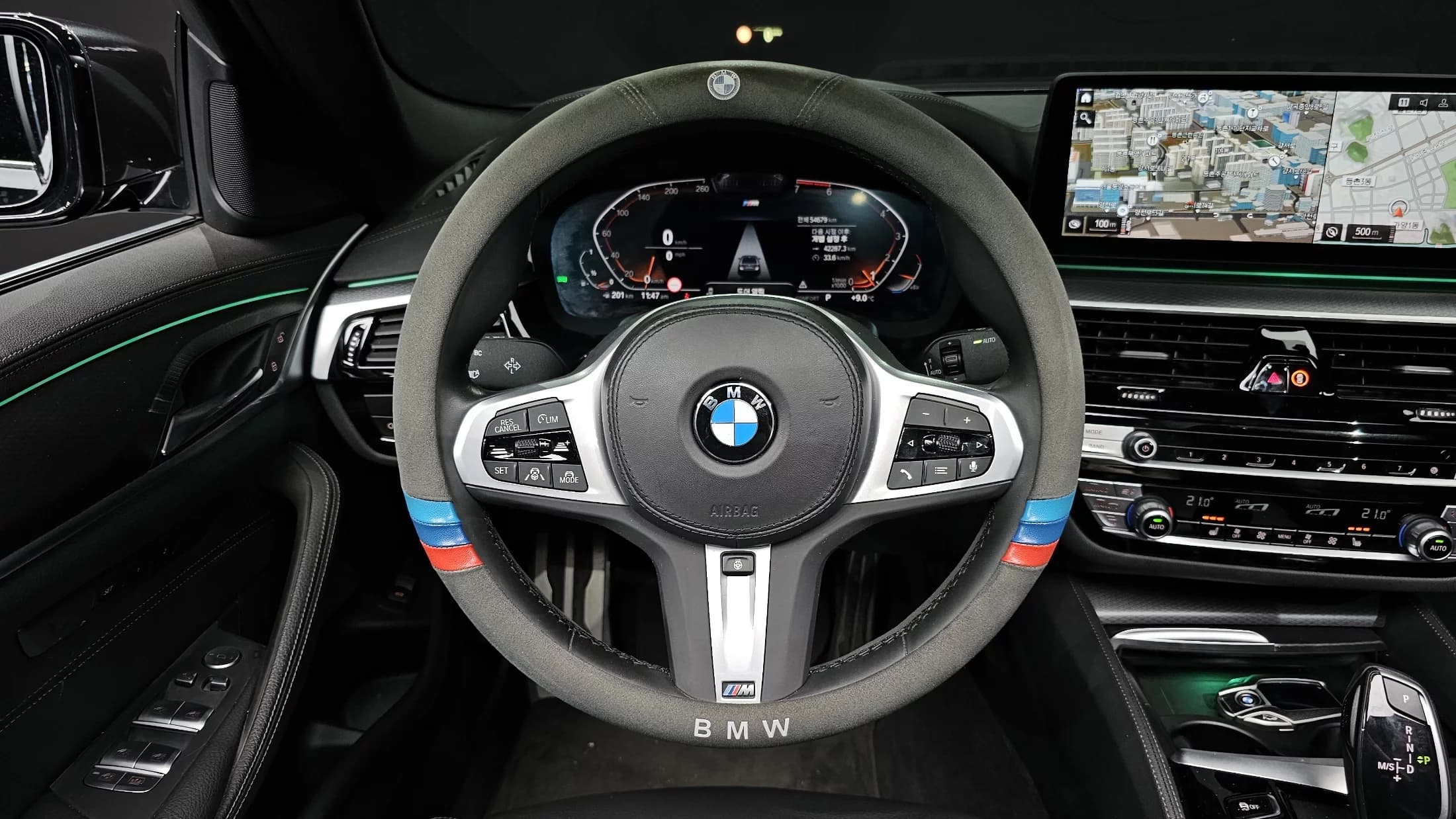 BMW 5-Series 520i M Sport, 2022 г. 54828 км. — фото 13