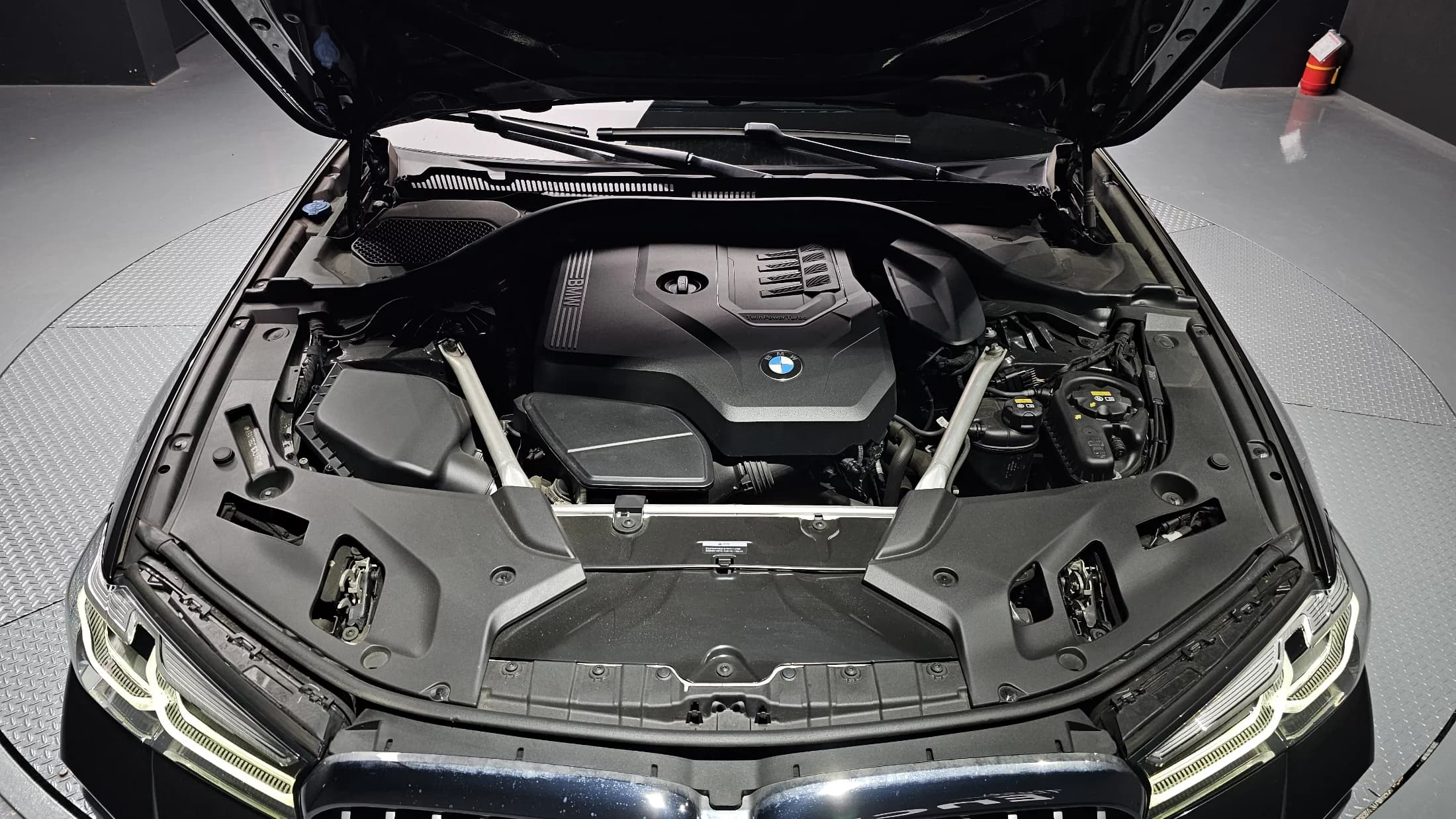BMW 5-Series 520i M Sport, 2022 г. 54828 км. — фото 6
