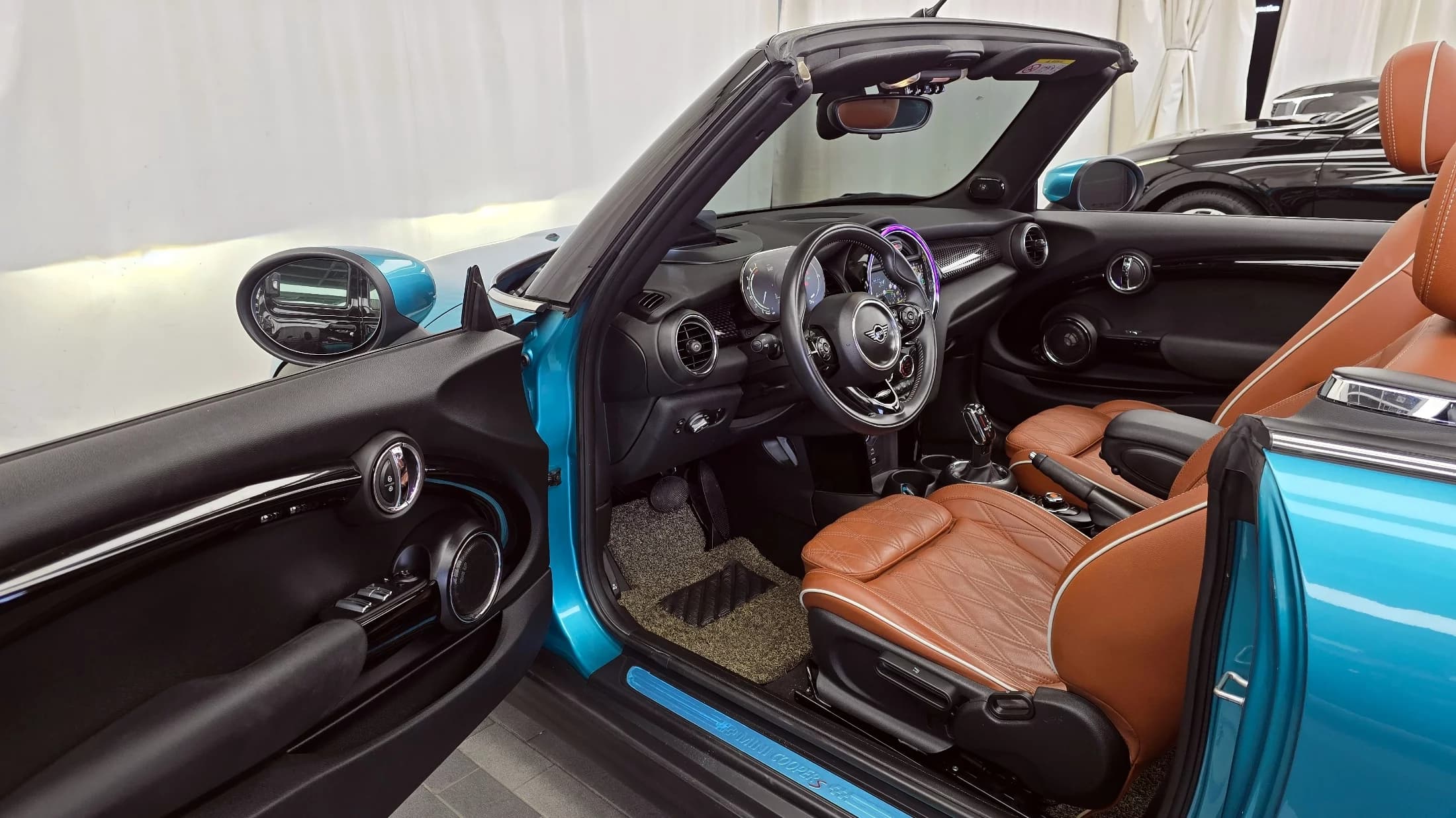MINI Cooper Convertible Standard 3rd, 2021 г. 46015 км. — фото 10