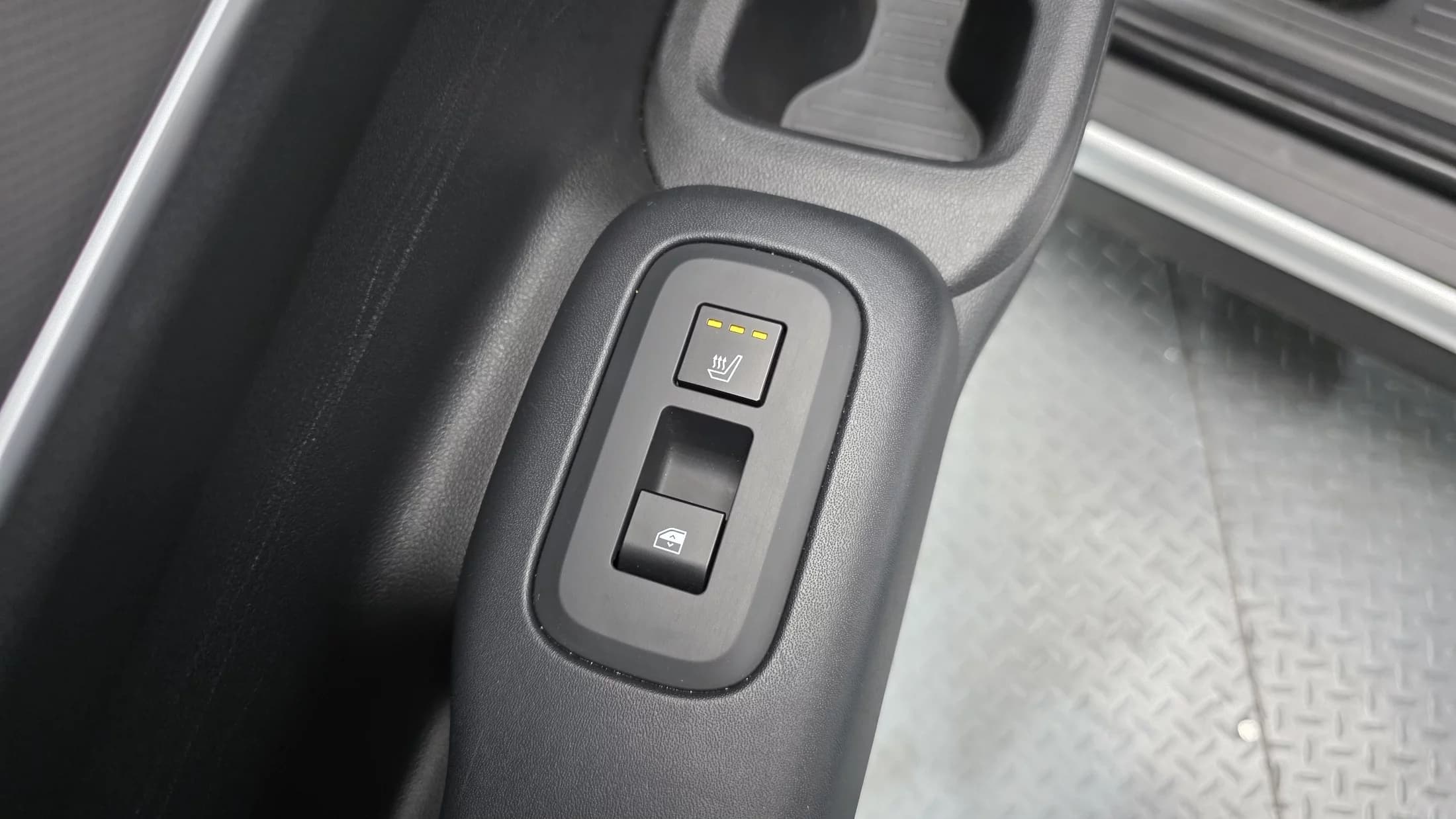 Hyundai Santa Fe HEV 1.6 4WD Prestige, гибрид, 2023 г. 33243 км. — фото 19