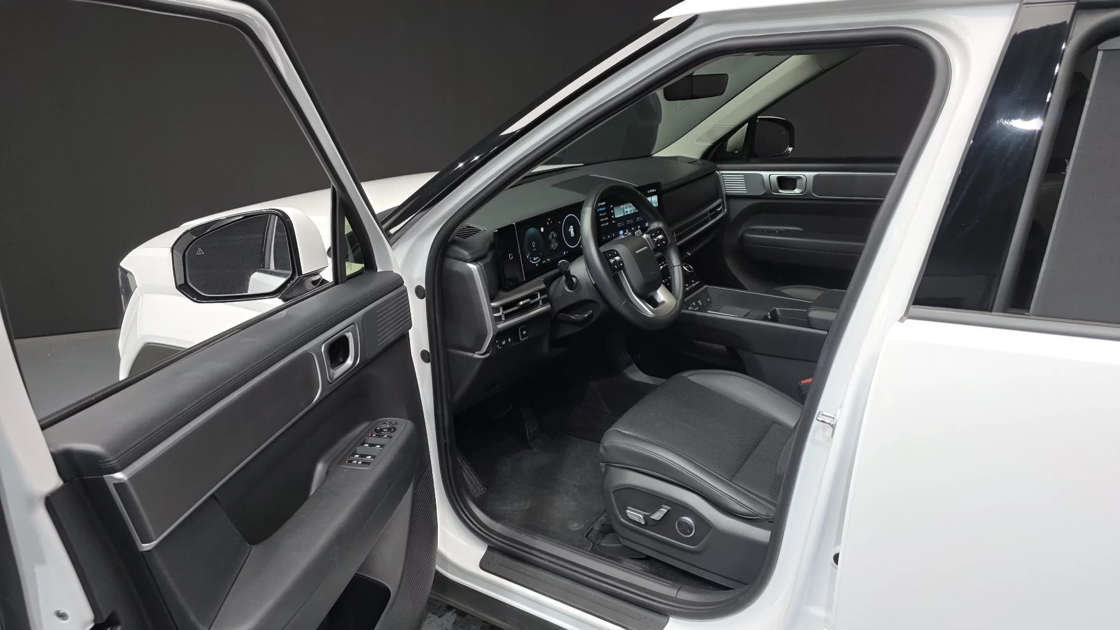Hyundai Santa Fe HEV 1.6 4WD Prestige, гибрид, 2023 г. 33243 км. — фото 10