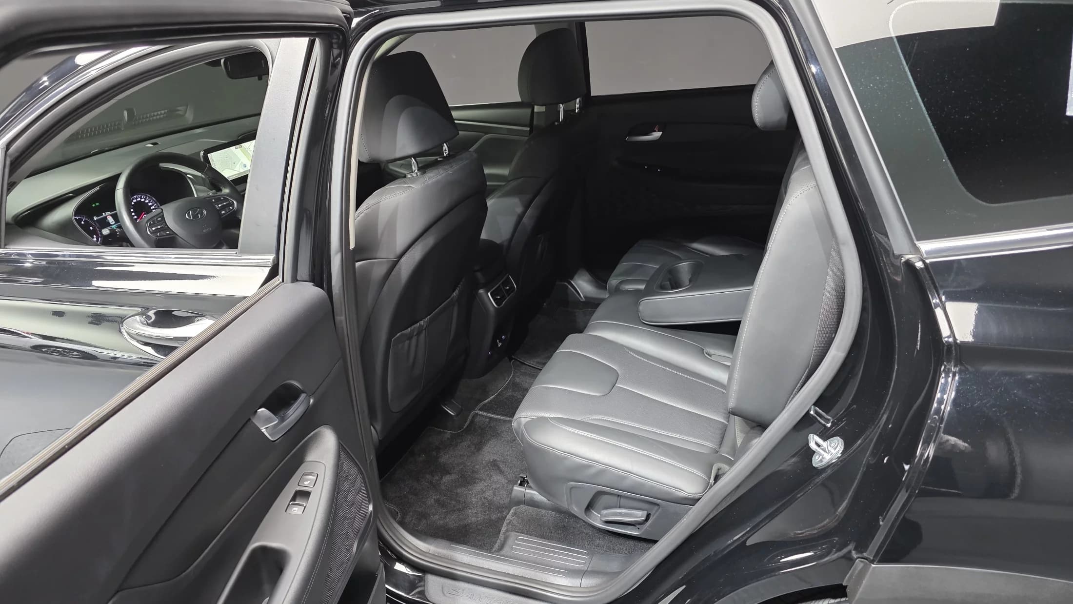 Hyundai Santa Fe Diesel 2.2 4WD Exclusive, 2023 г. 41569 км. — фото 12