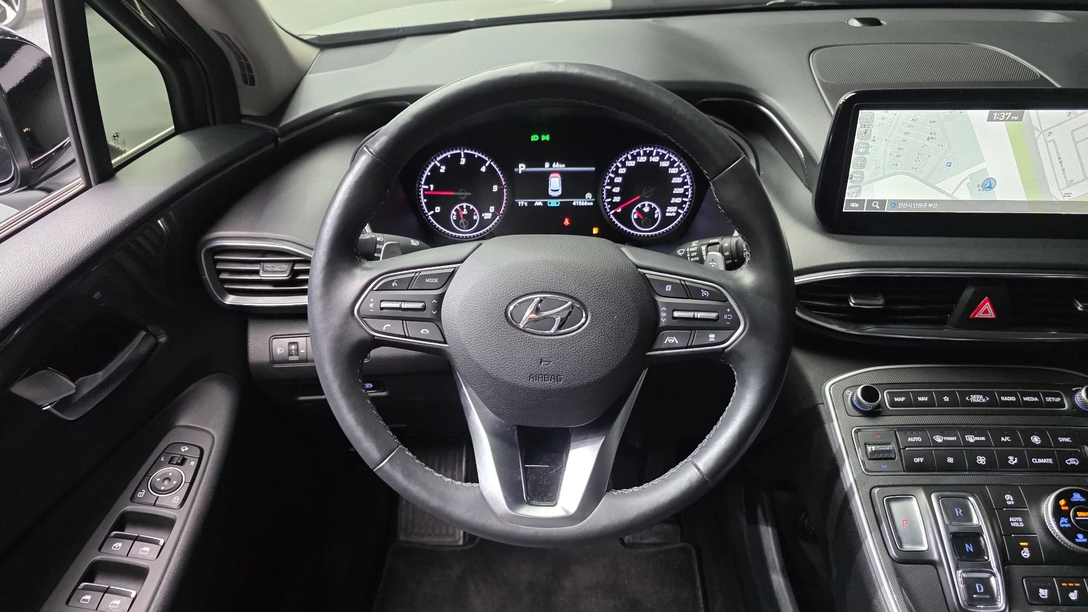 Hyundai Santa Fe Diesel 2.2 4WD Exclusive, 2023 г. 41569 км. — фото 13