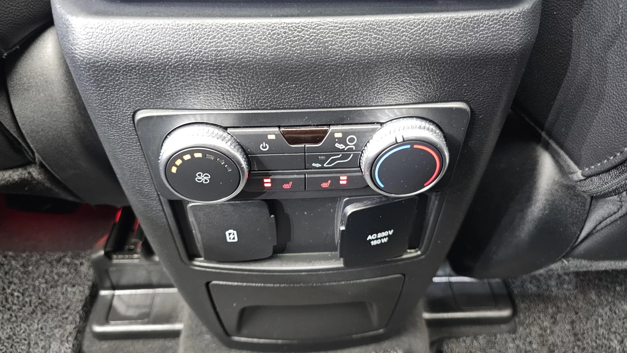 Ford EXPLORER 2.3 LimIted 4WD, 2022 г. 78083 км. — фото 18