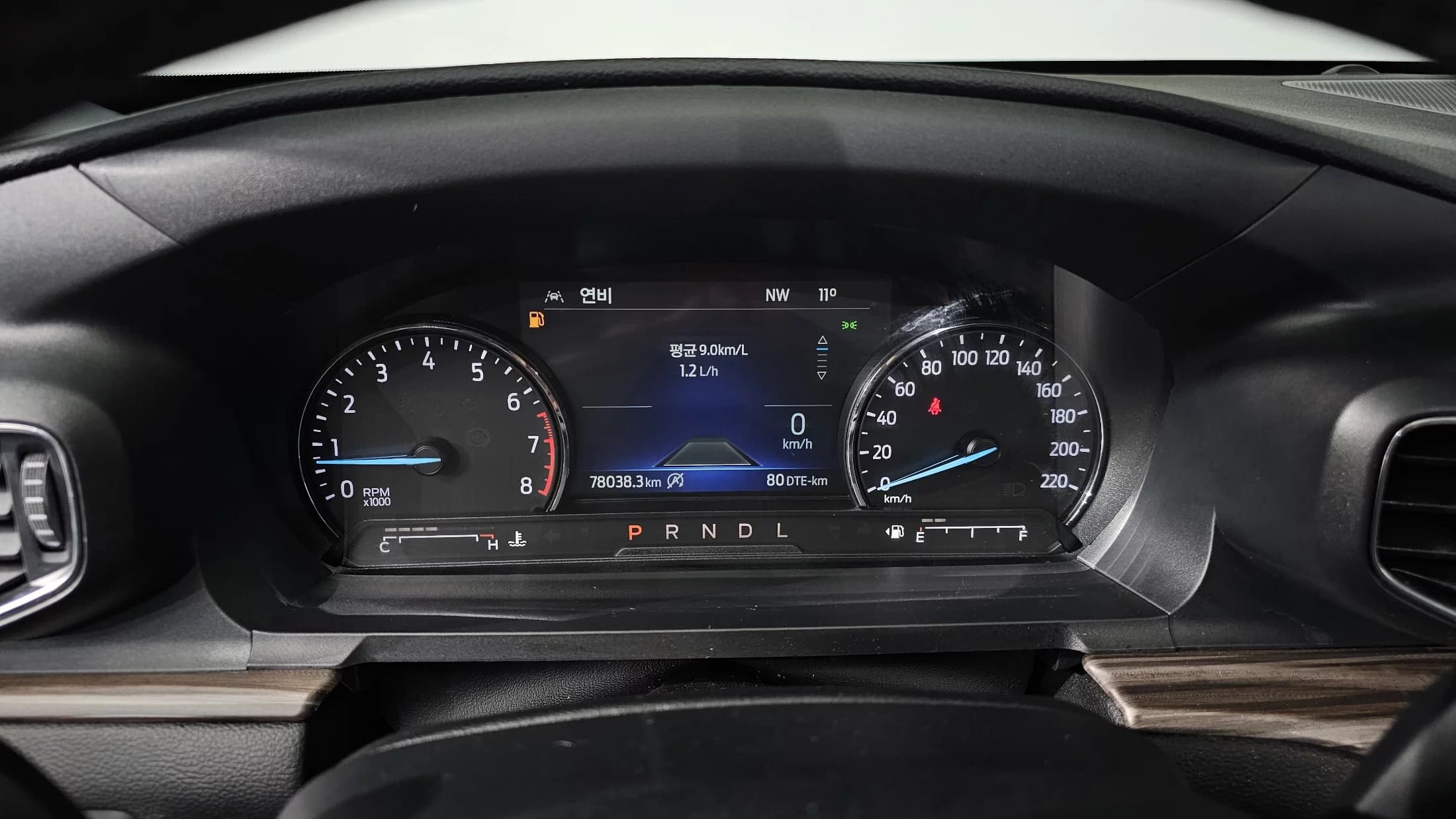 Ford EXPLORER 2.3 LimIted 4WD, 2022 г. 78083 км. — фото 8