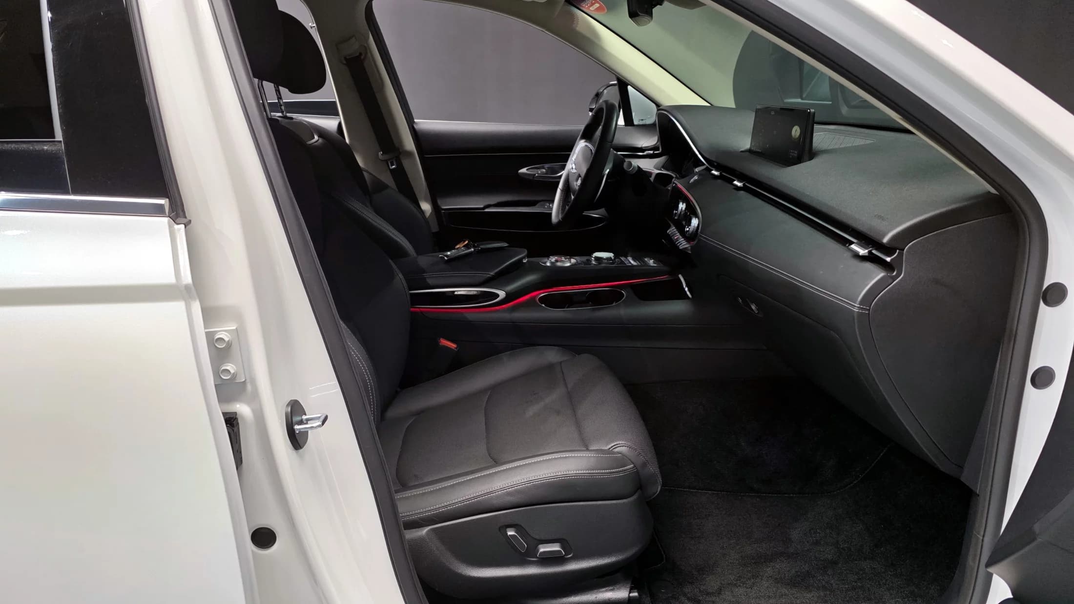Genesis GV70 2.5T Gasoline AWD, 2023 г. 7510 км. — фото 11