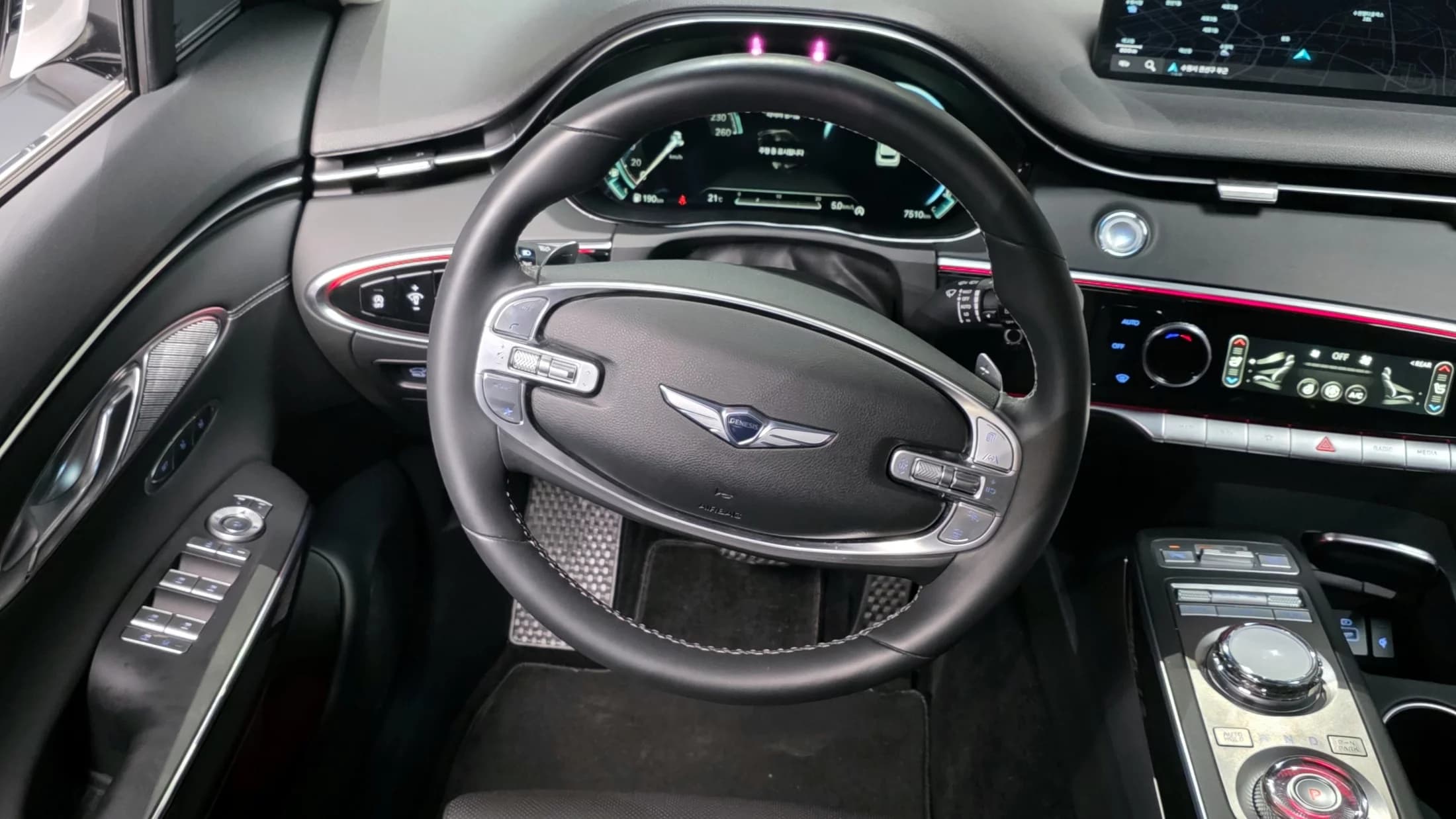 Genesis GV70 2.5T Gasoline AWD, 2023 г. 7510 км. — фото 13