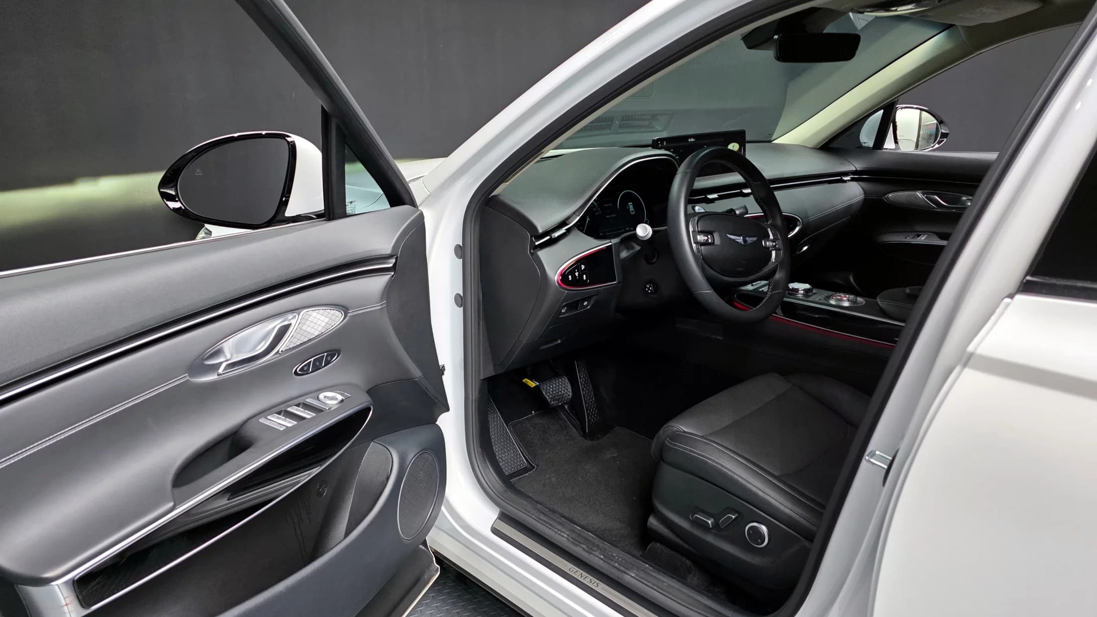 Genesis GV70 2.5T Gasoline AWD, 2023 г. 7510 км. — фото 10