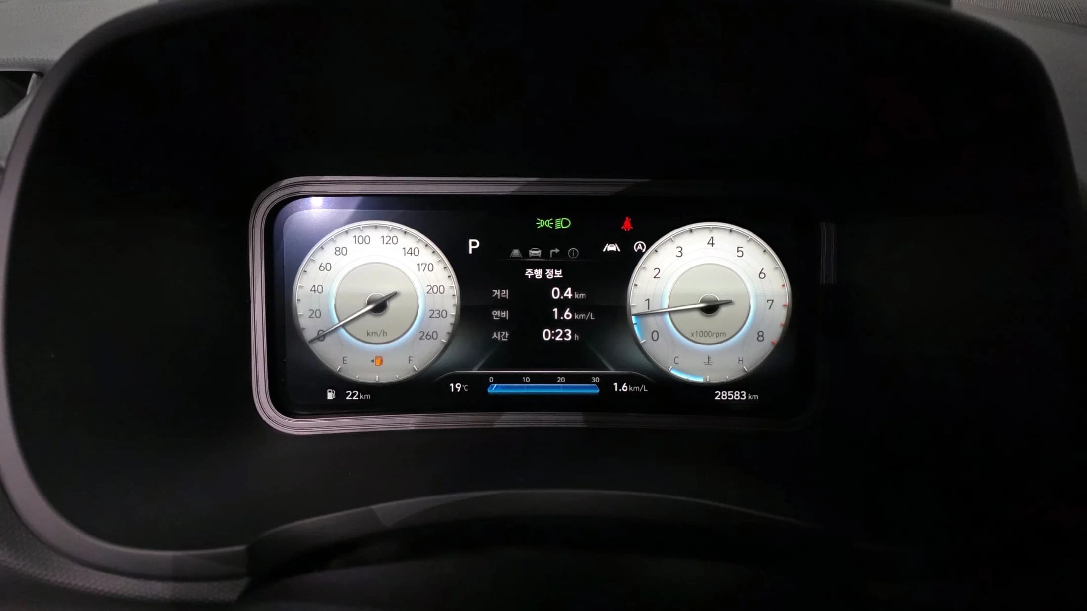 Hyundai Kona Gasoline 1.6 Turbo 4WD Inspiration, 2022 г. 28654 км. — фото 8