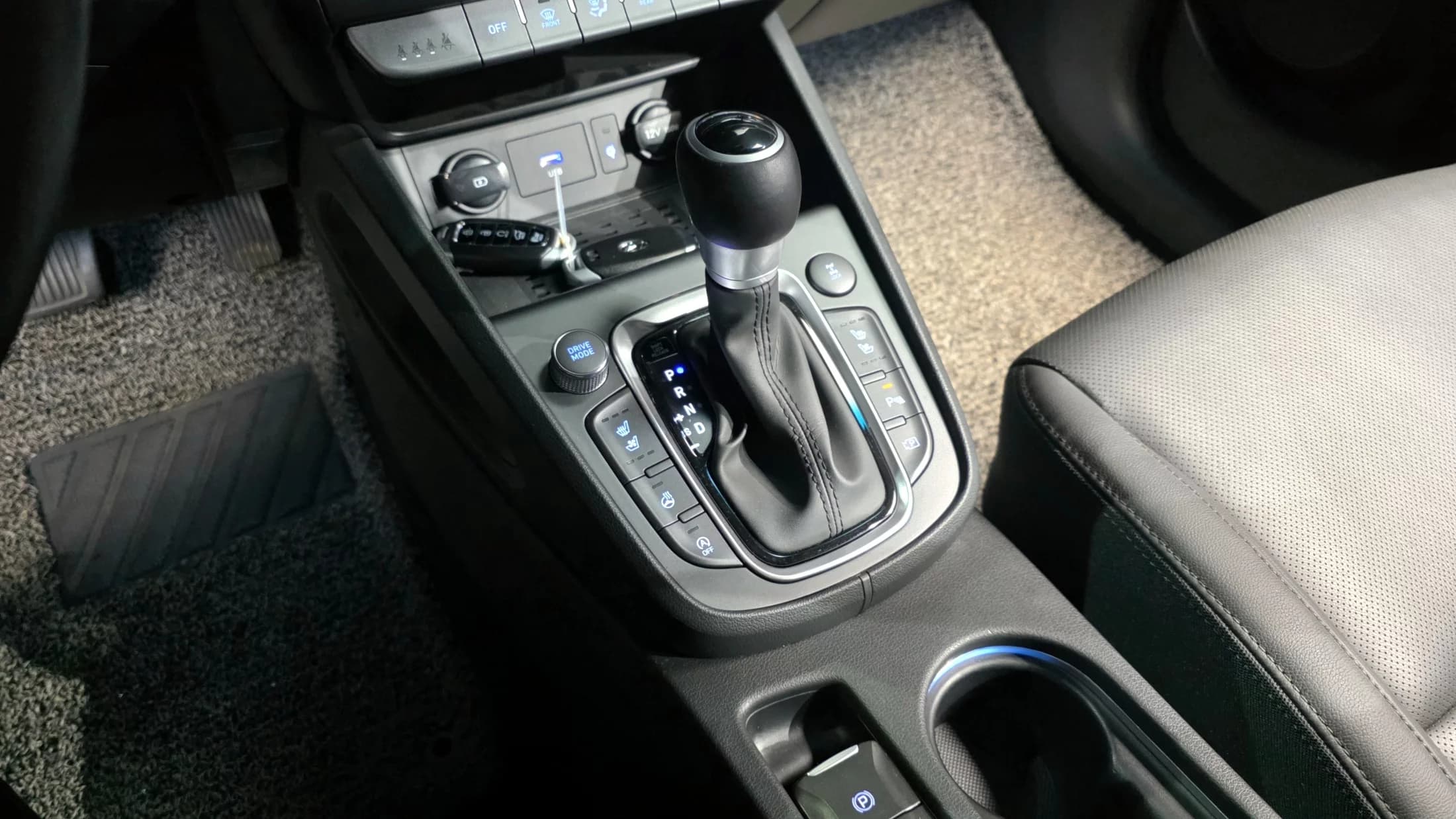 Hyundai Kona Gasoline 1.6 Turbo 4WD Inspiration, 2022 г. 28654 км. — фото 9