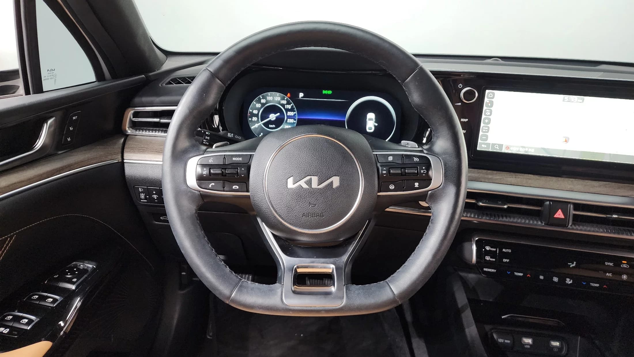 Kia K5 (Киа Оптима) 1.6 Turbo Signature, 2022 г. 16989 км. — фото 13