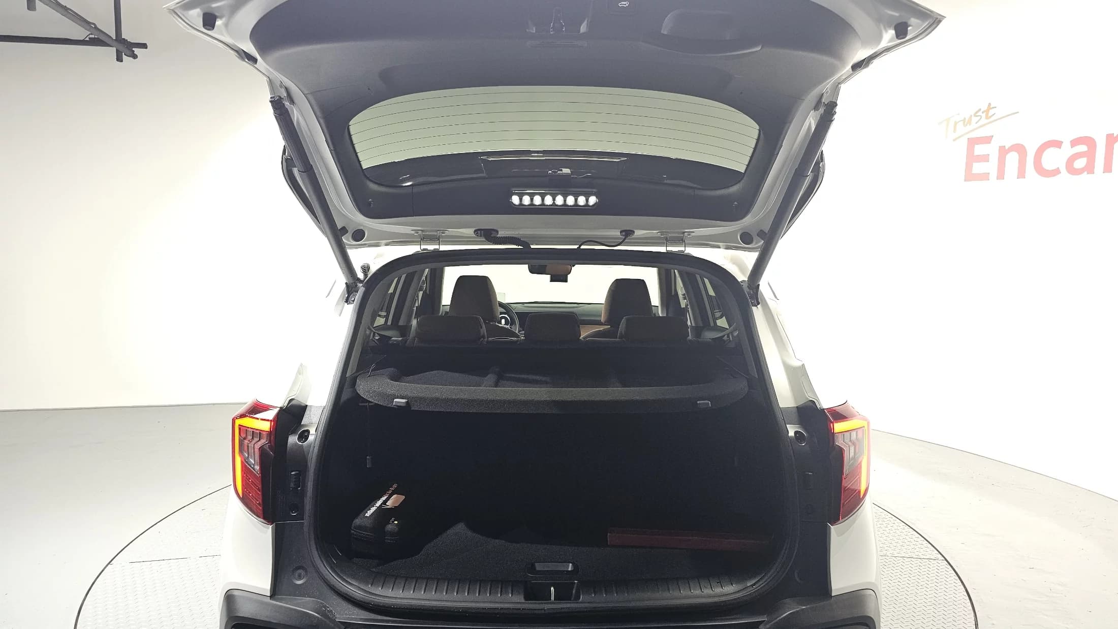 Kia Seltos Gasoline 1.6 Turbo 4WD Signature, 2023 г. 25092 км. — фото 20