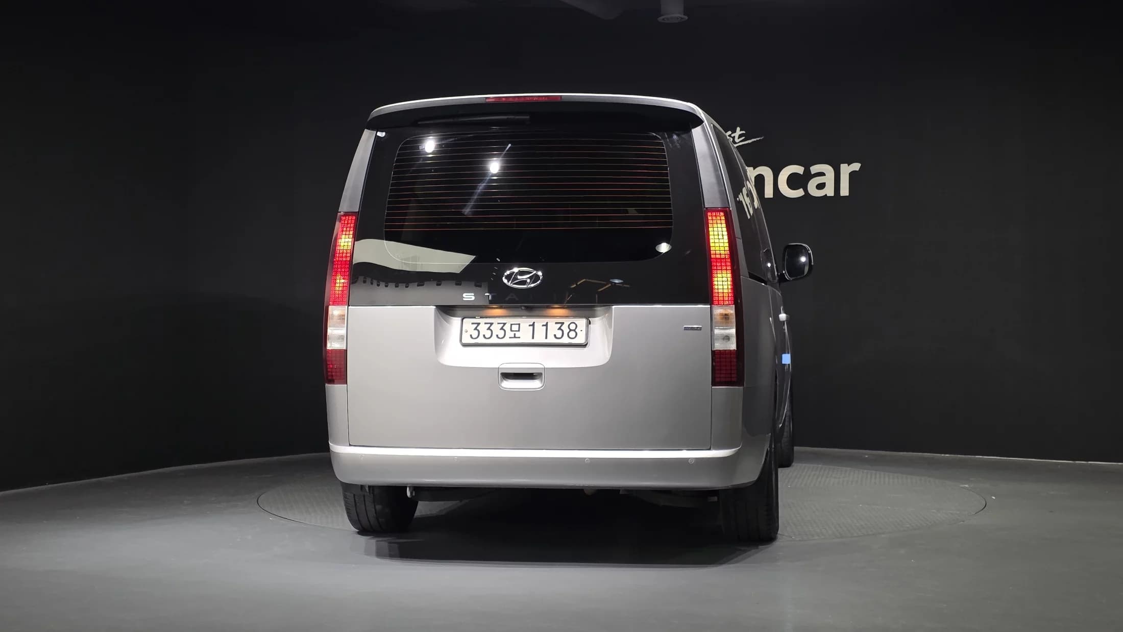 Hyundai Staria 4WD Tourer 9-Seater Modern, 2021 г. 68399 км. — фото 4