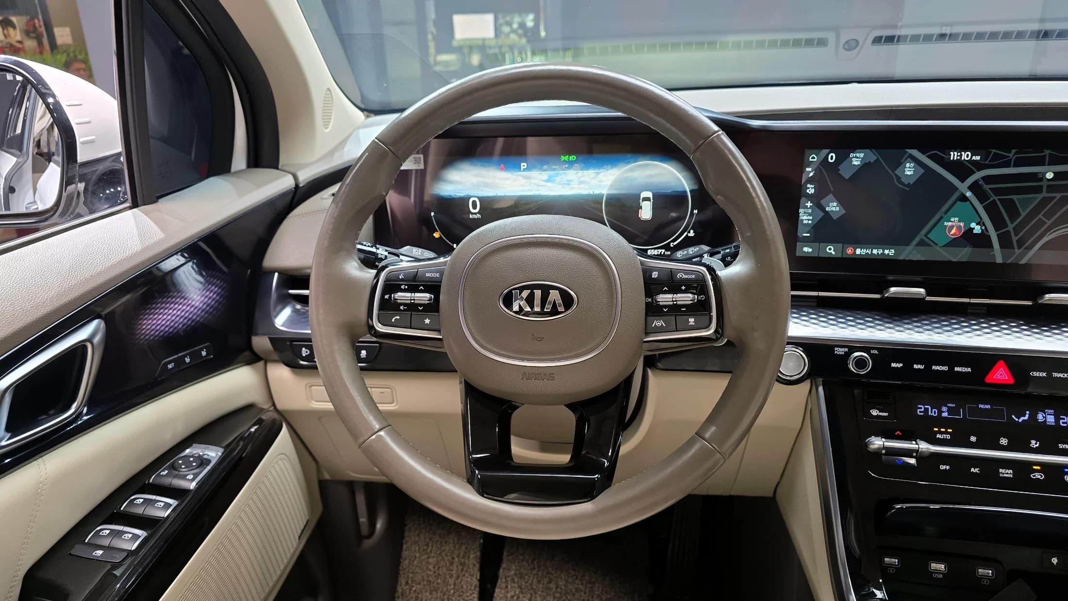Kia Carnival Gasoline 7-Seater Hi-Limousine Signature, 2021 г. 65705 км. — фото 14