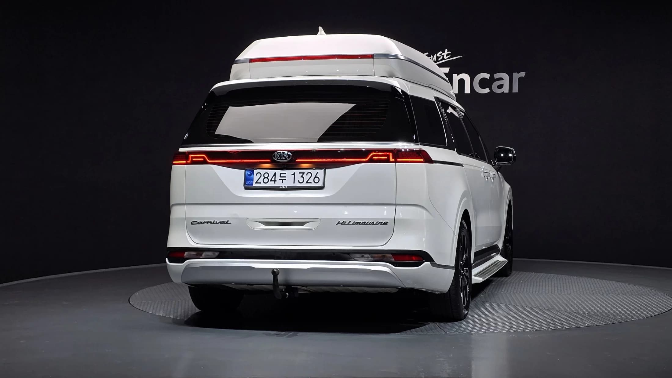 Kia Carnival Gasoline 7-Seater Hi-Limousine Signature, 2021 г. 65705 км. — фото 4