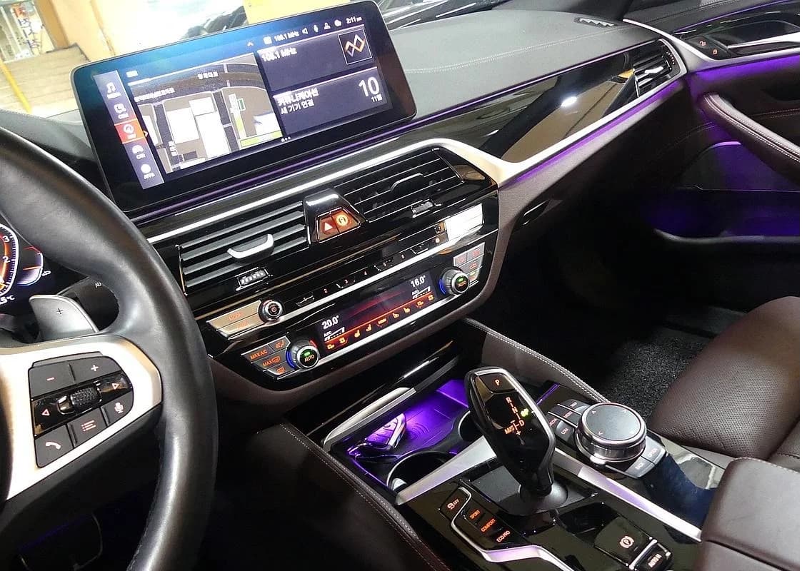 BMW 5-Series 530i M Sport Package, 2022 г. 47005 км. — фото 13