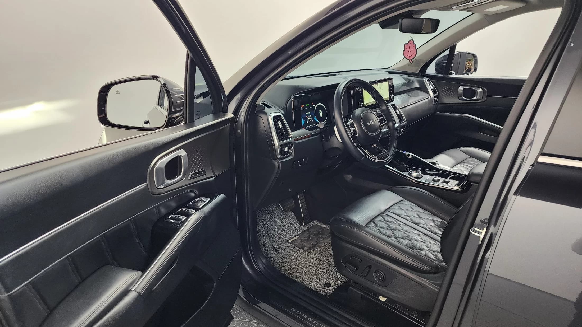 Kia Sorento Diesel 2.2 4WD Signature, 2023 г. 48606 км. — фото 10