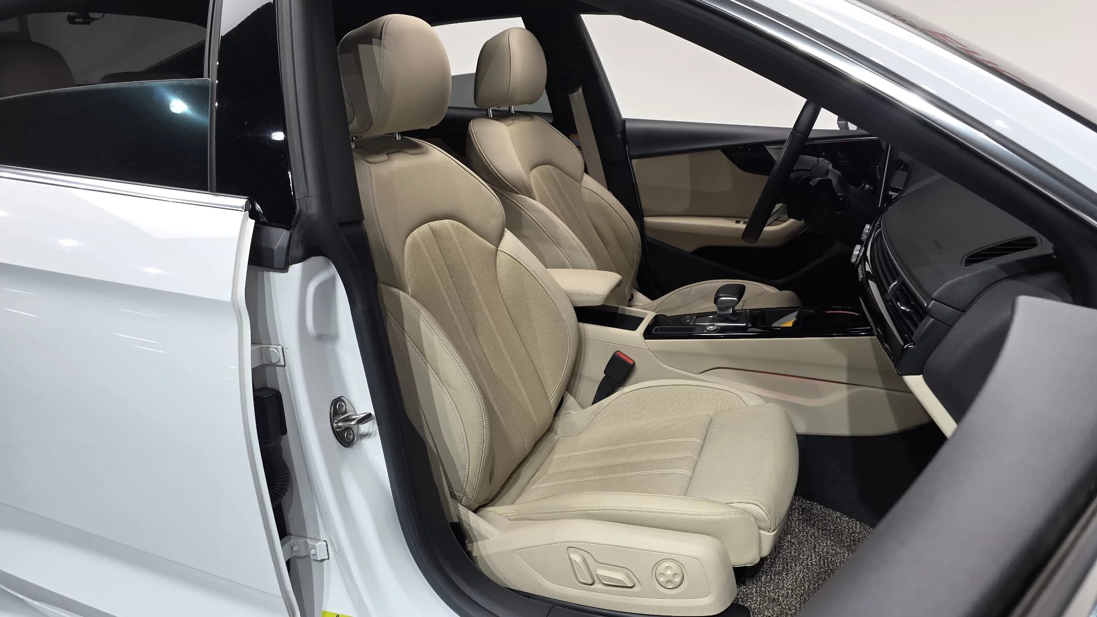 Audi A5 40 TDI Quattro Premium Sportback, 2021 г. 59790 км. — фото 9