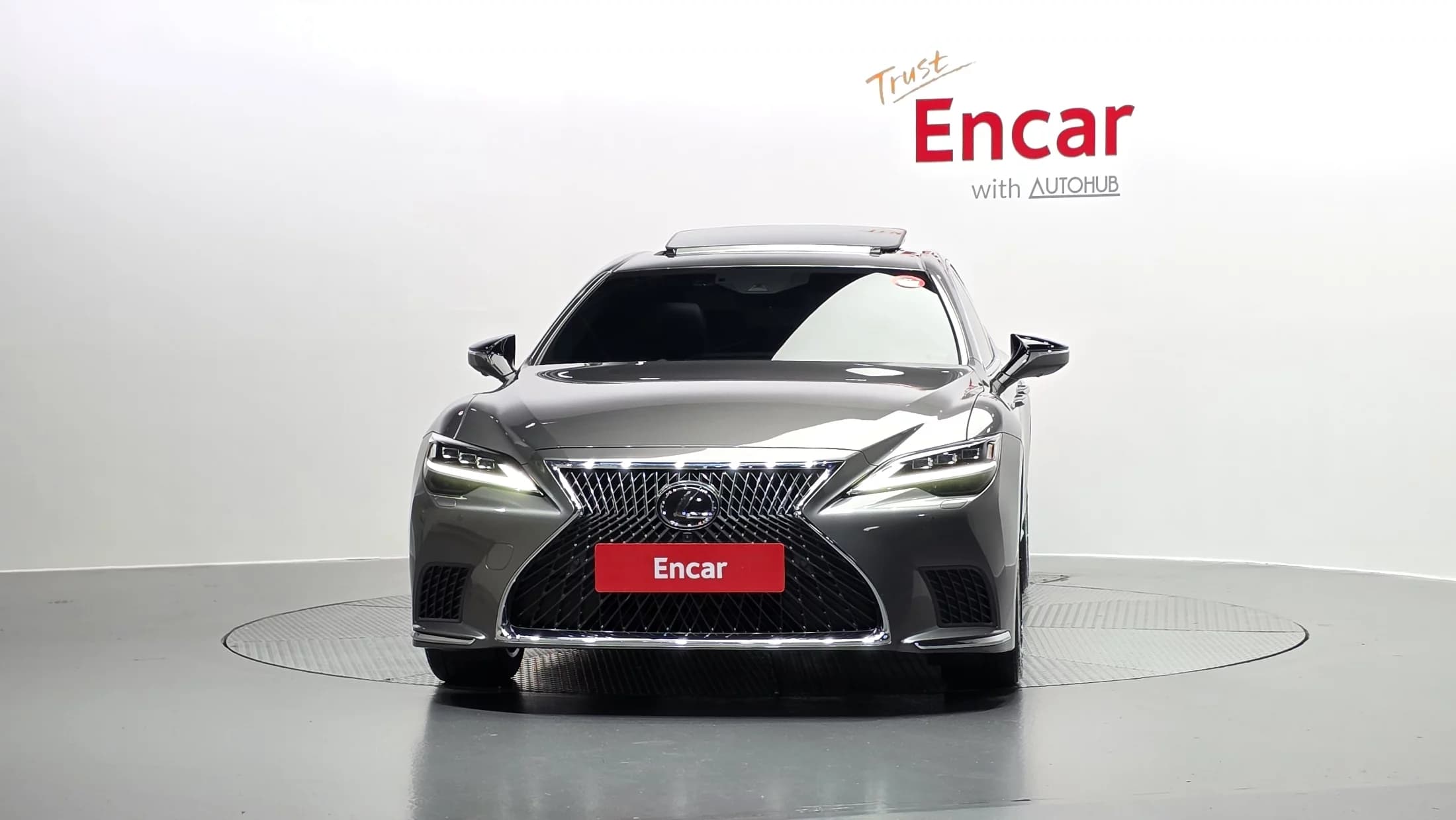 Lexus LS 3.5 Luxury AWD, гибрид, 2023 г. 68385 км. — фото 3