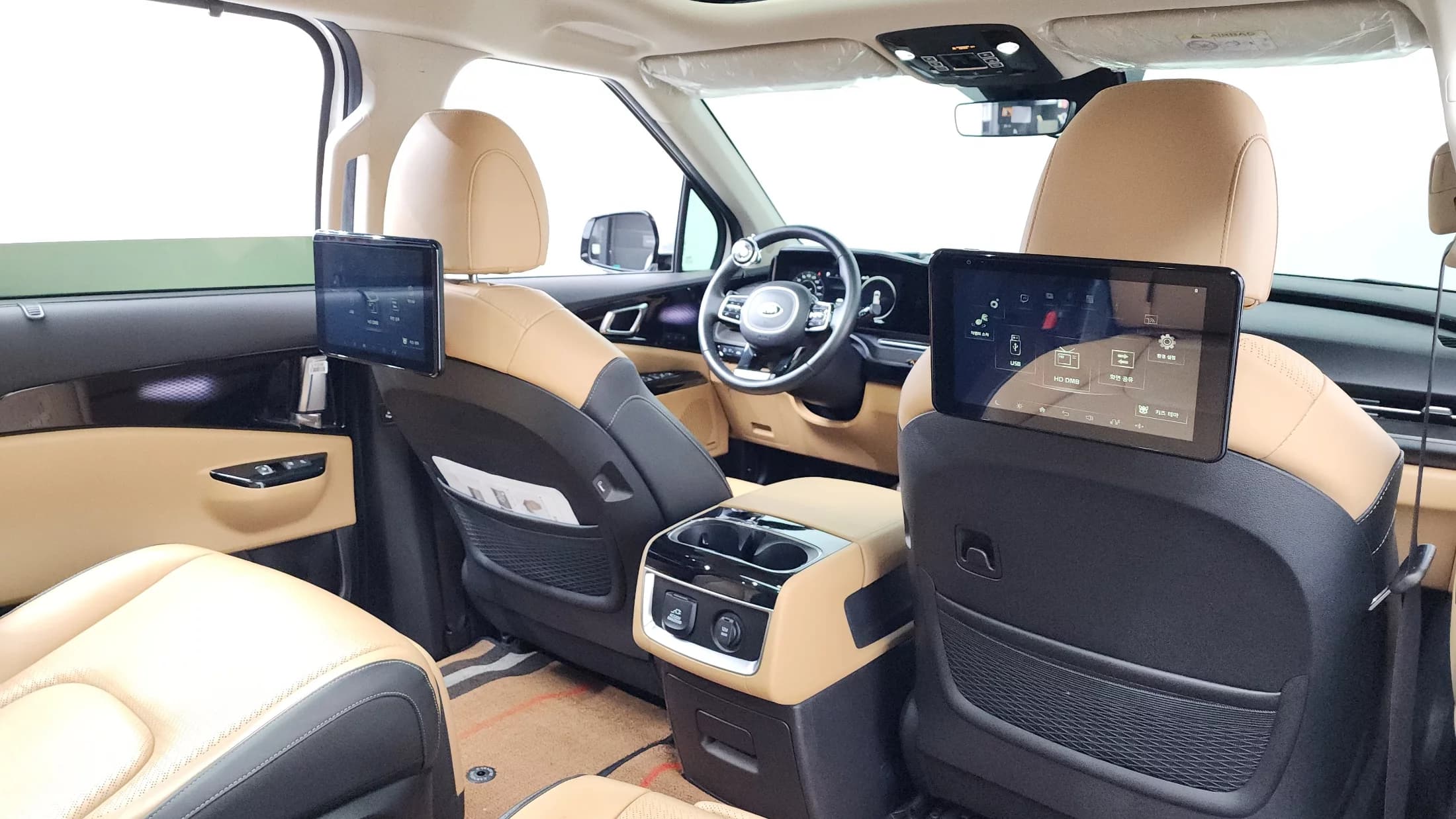 Kia Carnival 7-Seater Signature, 2021 г. 97519 км. — фото 18
