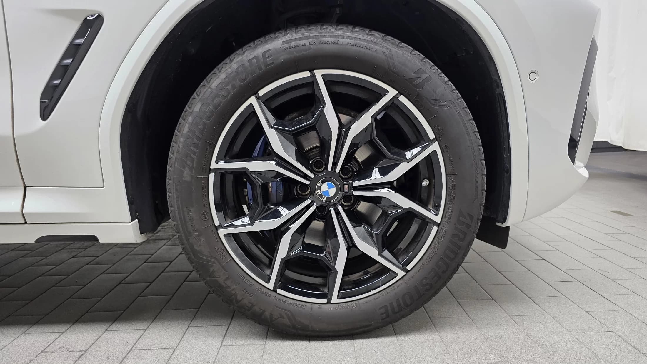BMW X4 xDrive20i M Sport, 2022 г. 26545 км. — фото 5