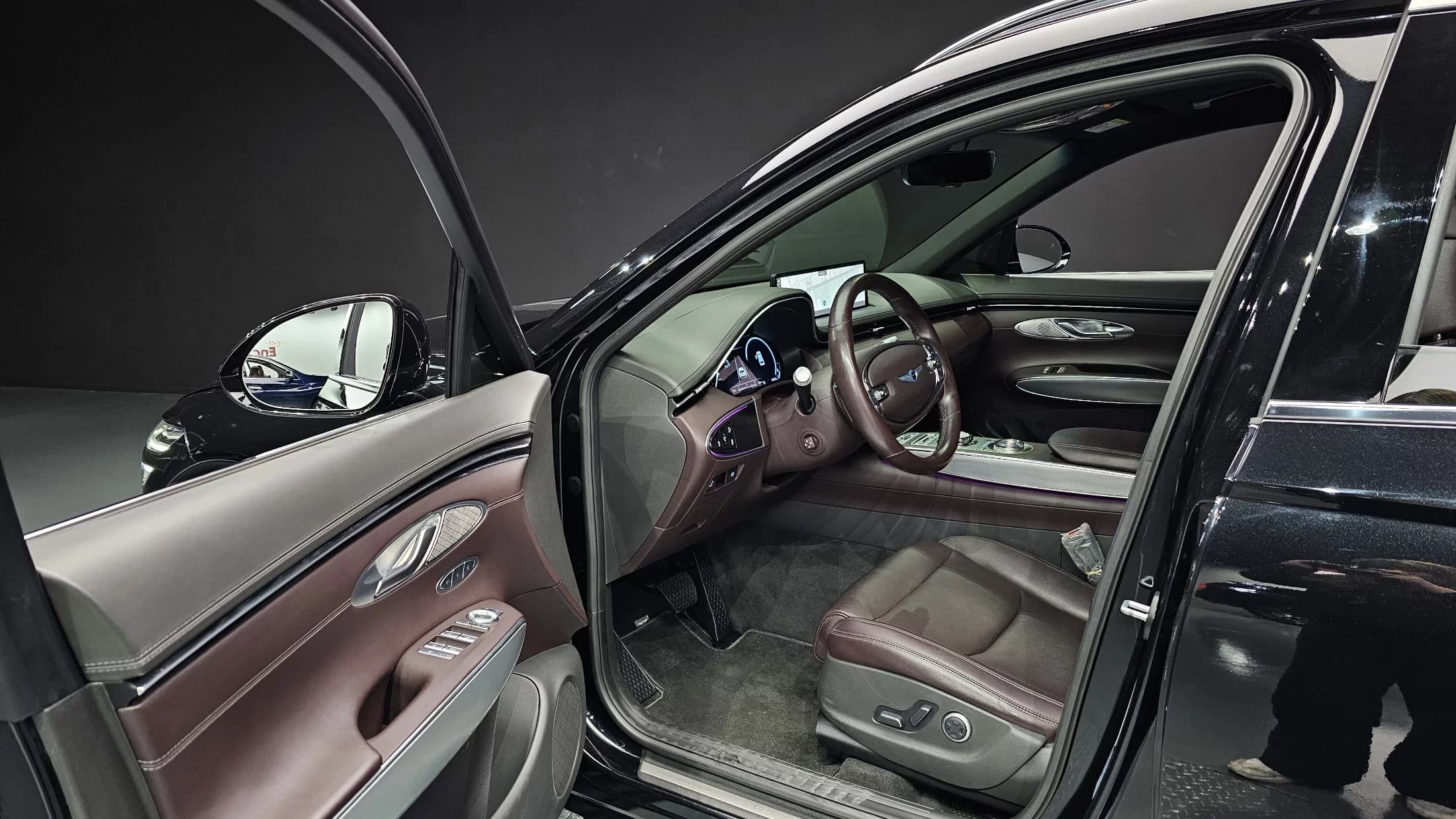 Genesis GV70 2.5T Gasoline AWD, 2021 г. 85355 км. — фото 11