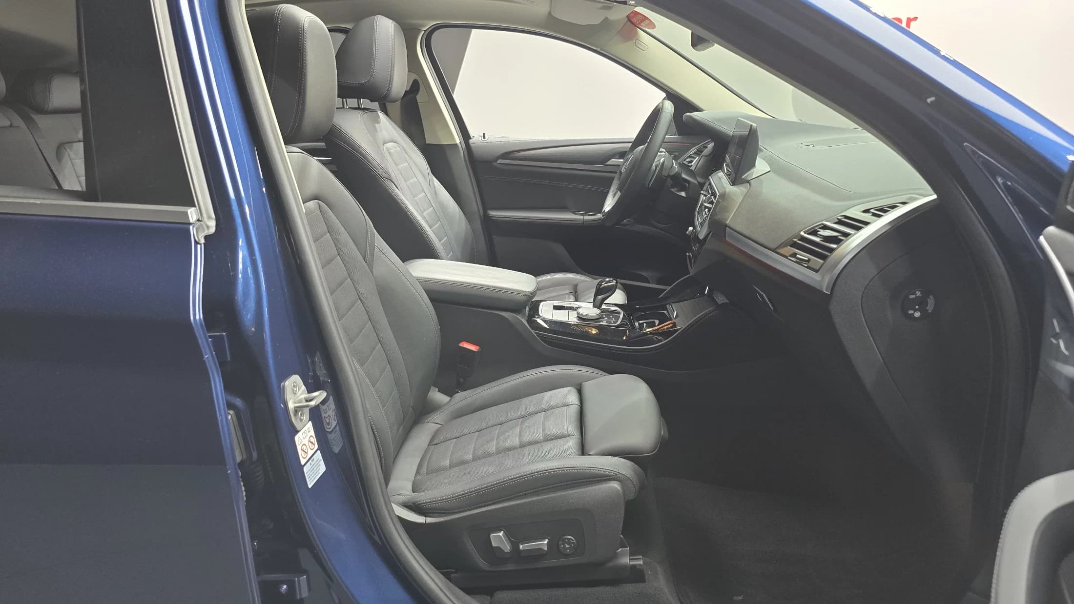 BMW X4 xDrive20i xLine, 2023 г. 17276 км. — фото 10